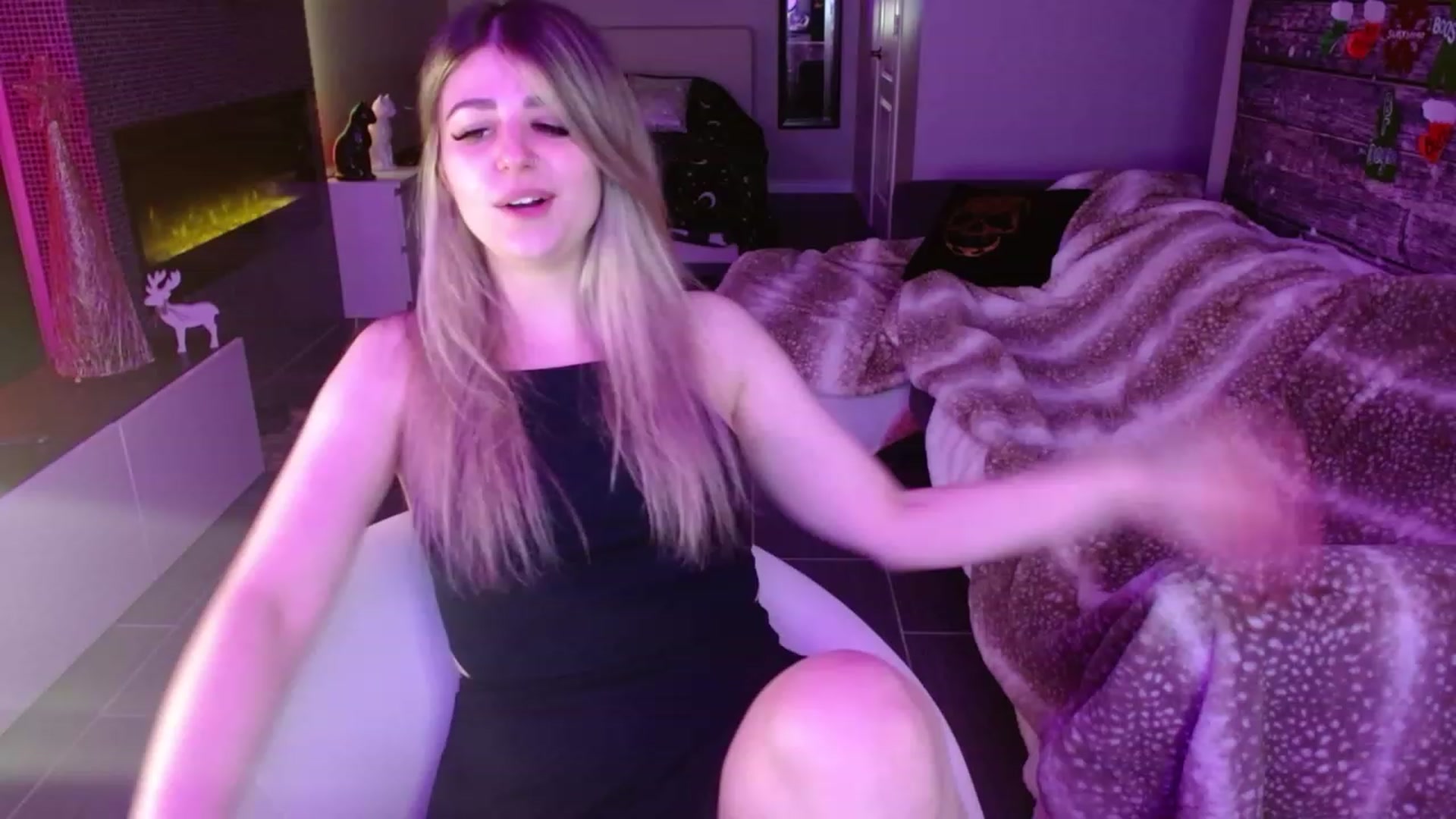 Gallery image thumbnail from Serafina's myfreecams stream on, 12/31/2023, 04:50 image 14 of 20