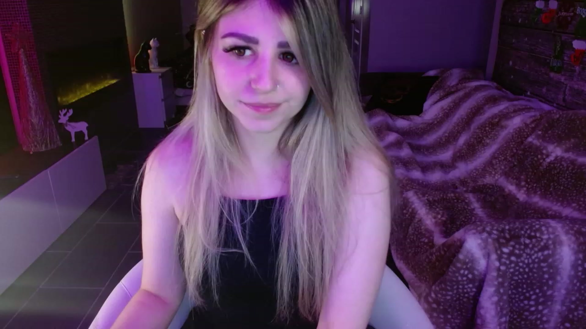 Gallery image thumbnail from Serafina's myfreecams stream on, 12/31/2023, 04:50 image 11 of 20