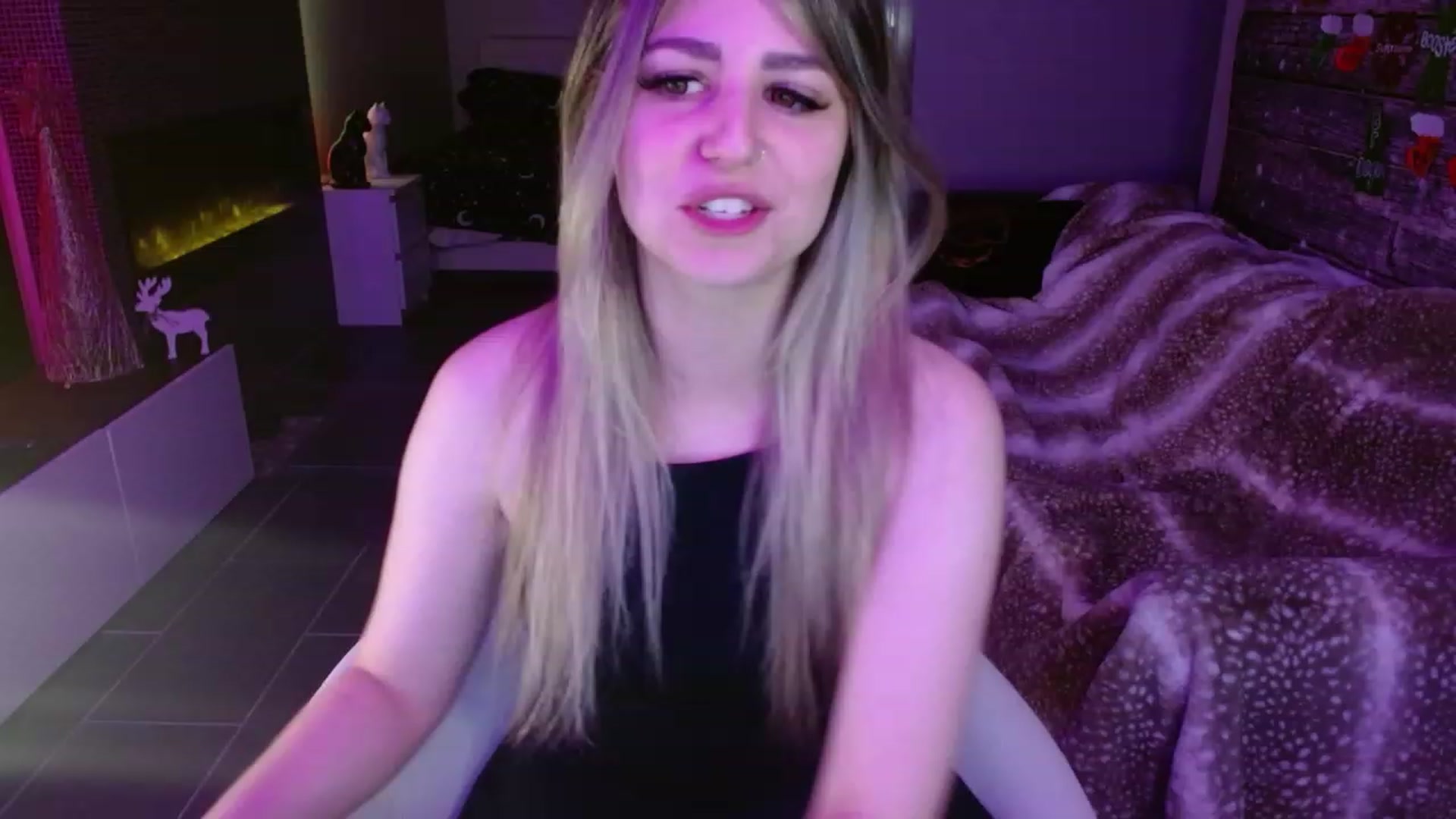 Gallery image thumbnail from Serafina's myfreecams stream on, 12/31/2023, 04:50 image 19 of 20