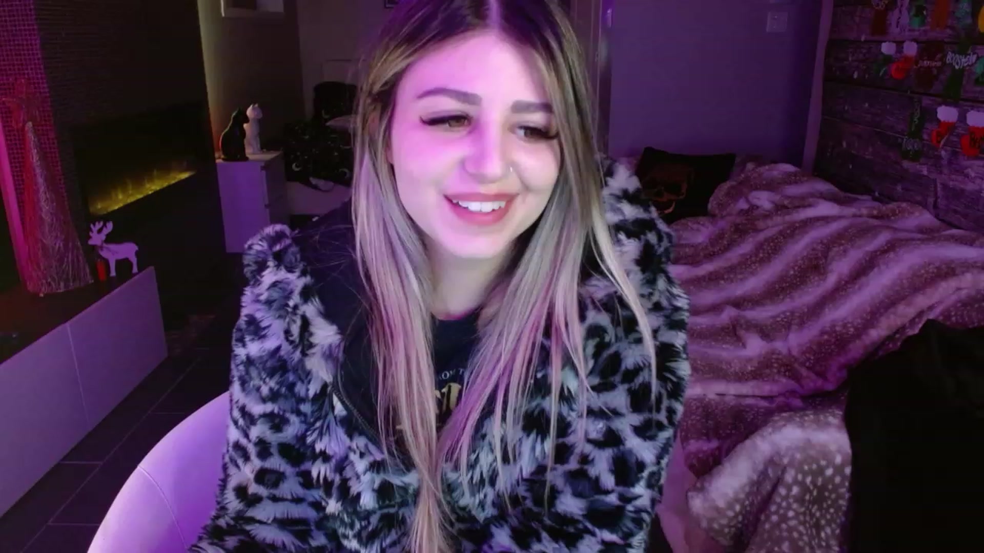 Gallery image thumbnail from Serafina's myfreecams stream on, 01/07/2024, 04:36 image 11 of 20