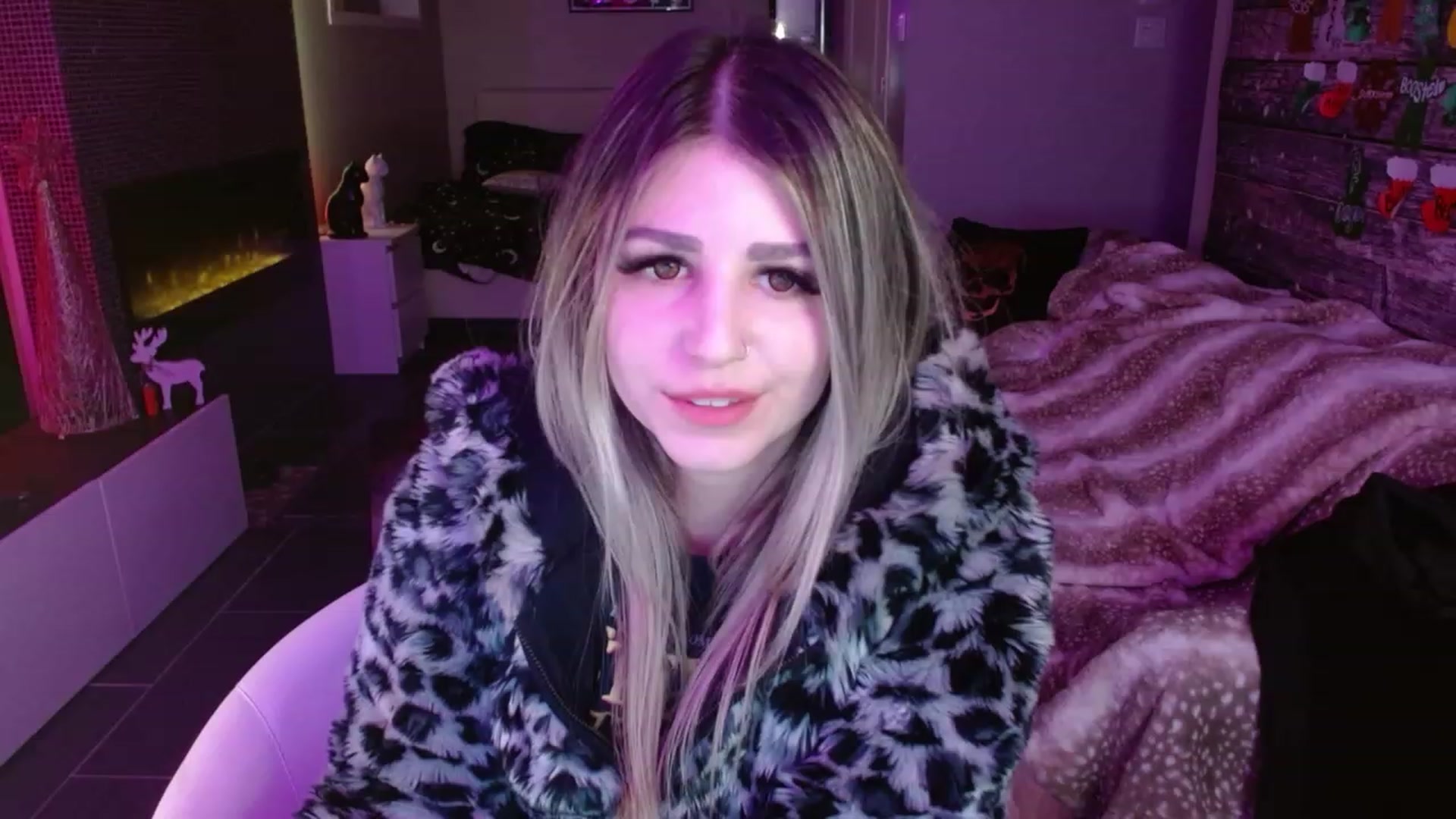 Gallery image thumbnail from Serafina's myfreecams stream on, 01/07/2024, 04:36 image 14 of 20