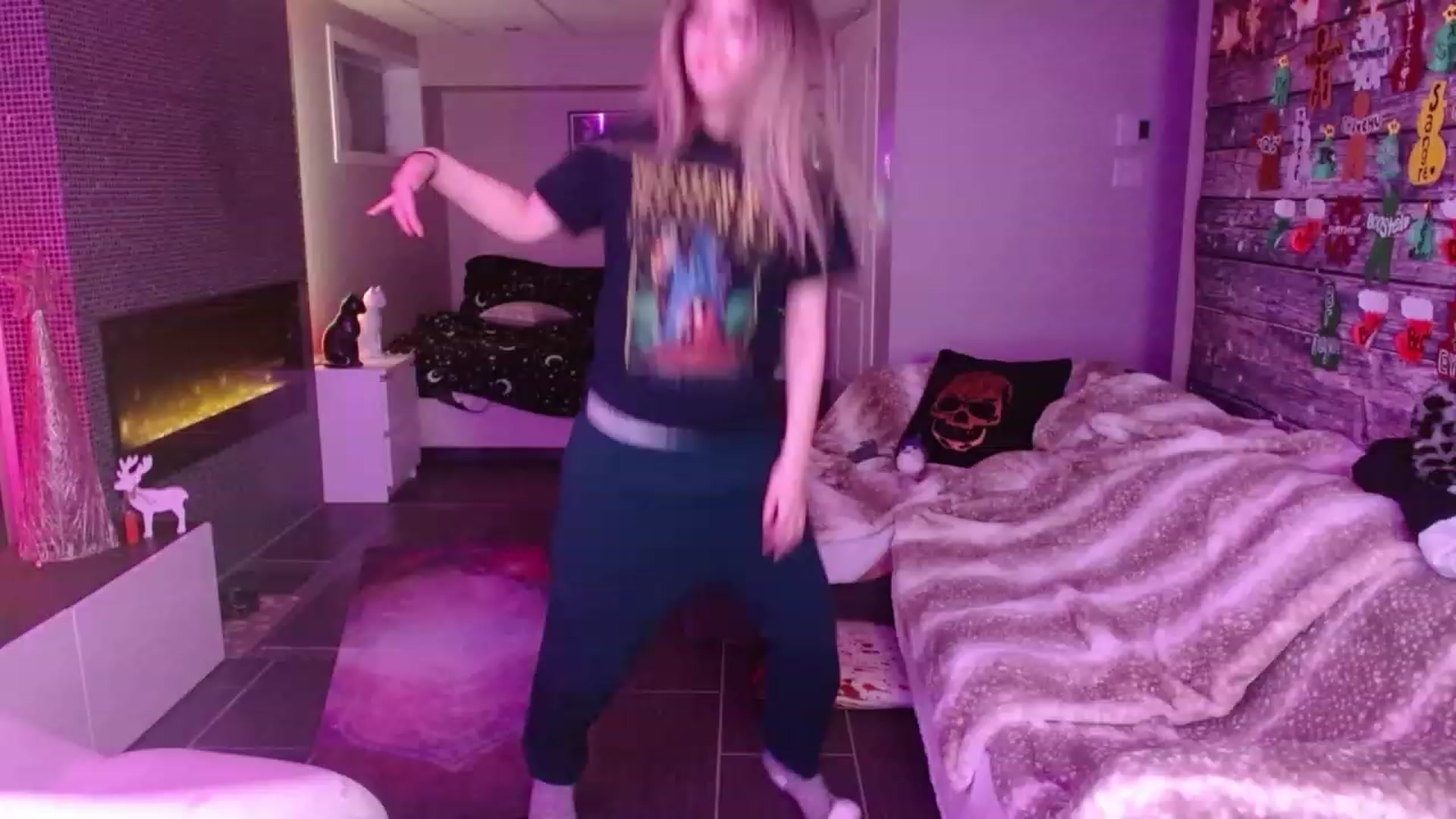 Gallery image thumbnail from Serafina's myfreecams stream on, 01/07/2024, 05:40 image 7 of 20