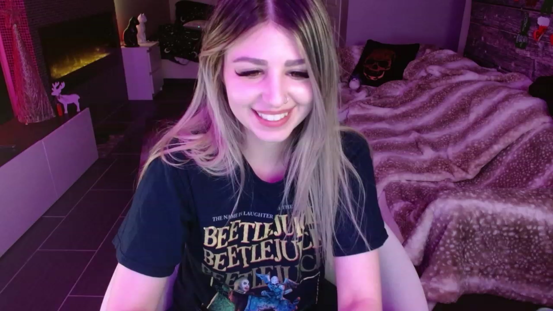 Gallery image thumbnail from Serafina's myfreecams stream on, 01/07/2024, 05:40 image 11 of 20