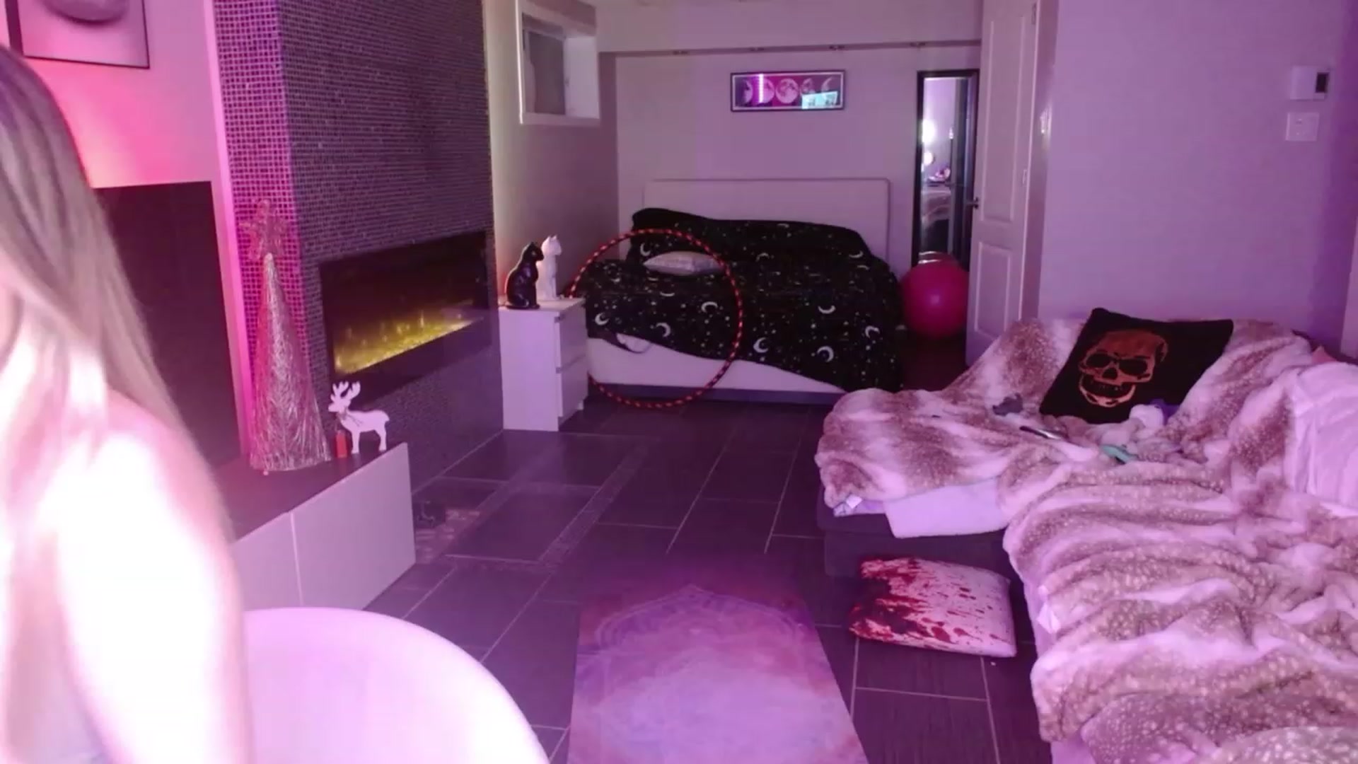 Gallery image thumbnail from Serafina's myfreecams stream on, 01/13/2024, 07:04 image 14 of 20