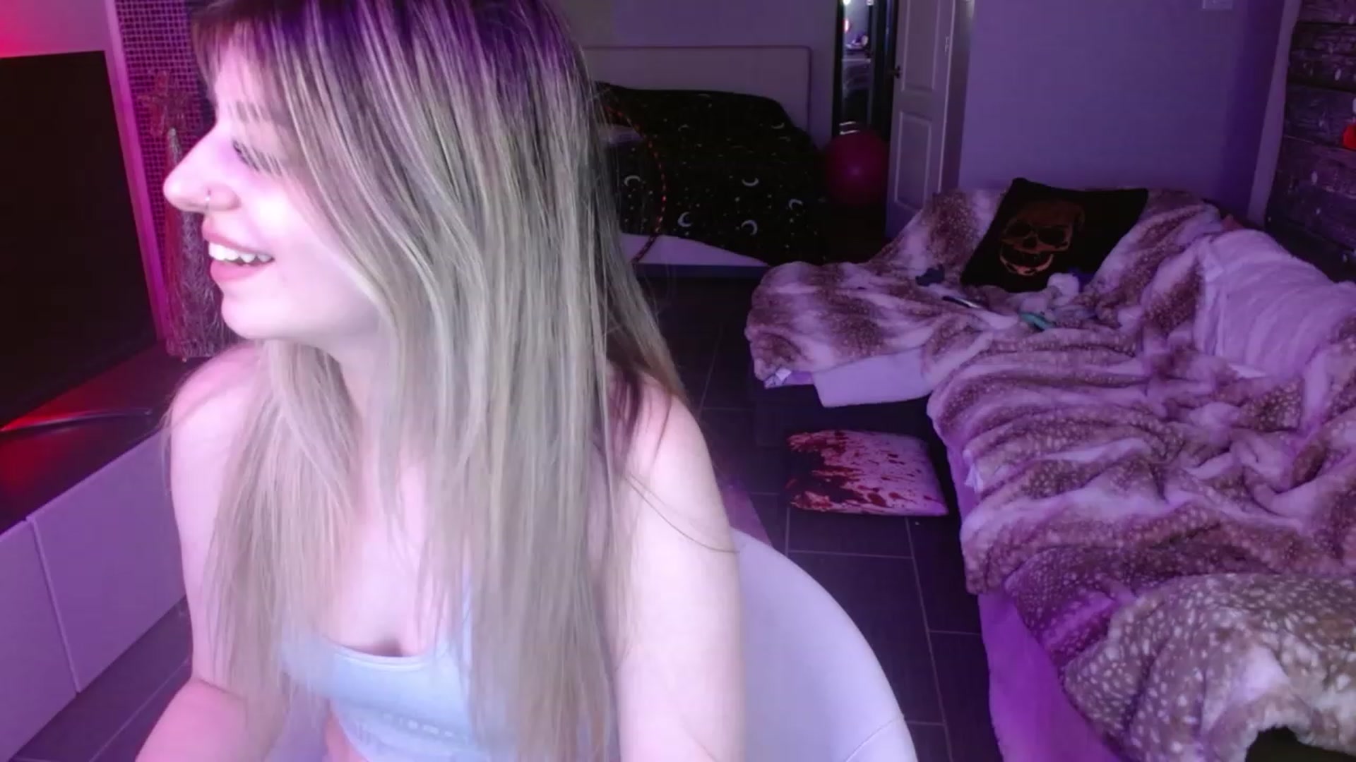 Gallery image thumbnail from Serafina's myfreecams stream on, 01/13/2024, 08:36 image 11 of 20