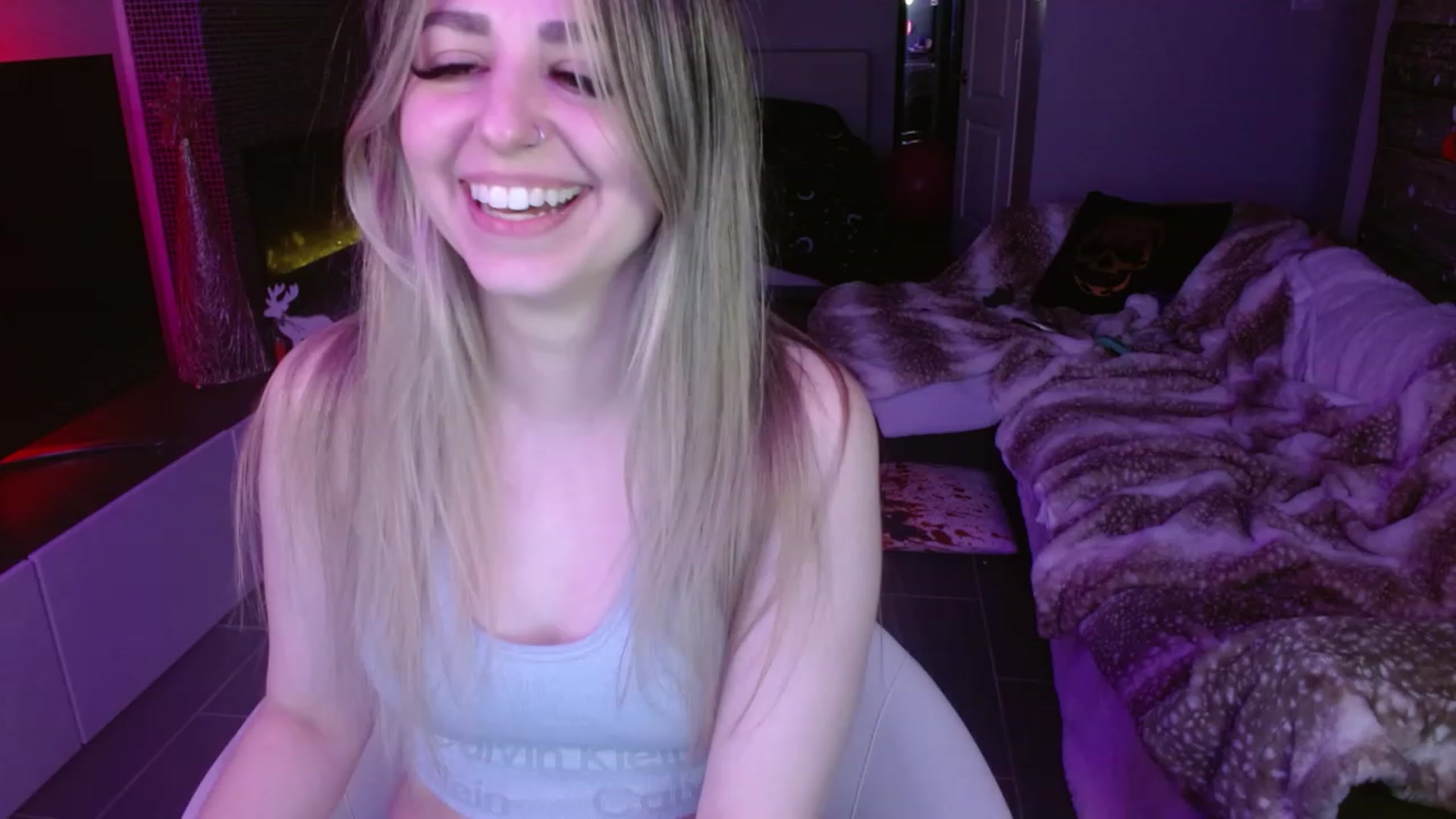 Gallery image thumbnail from Serafina's myfreecams stream on, 01/13/2024, 08:36 image 7 of 20