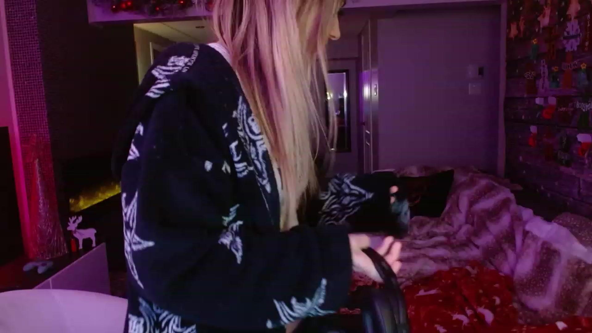 Gallery image thumbnail from Serafina's myfreecams stream on, 01/22/2024, 04:53 image 20 of 20