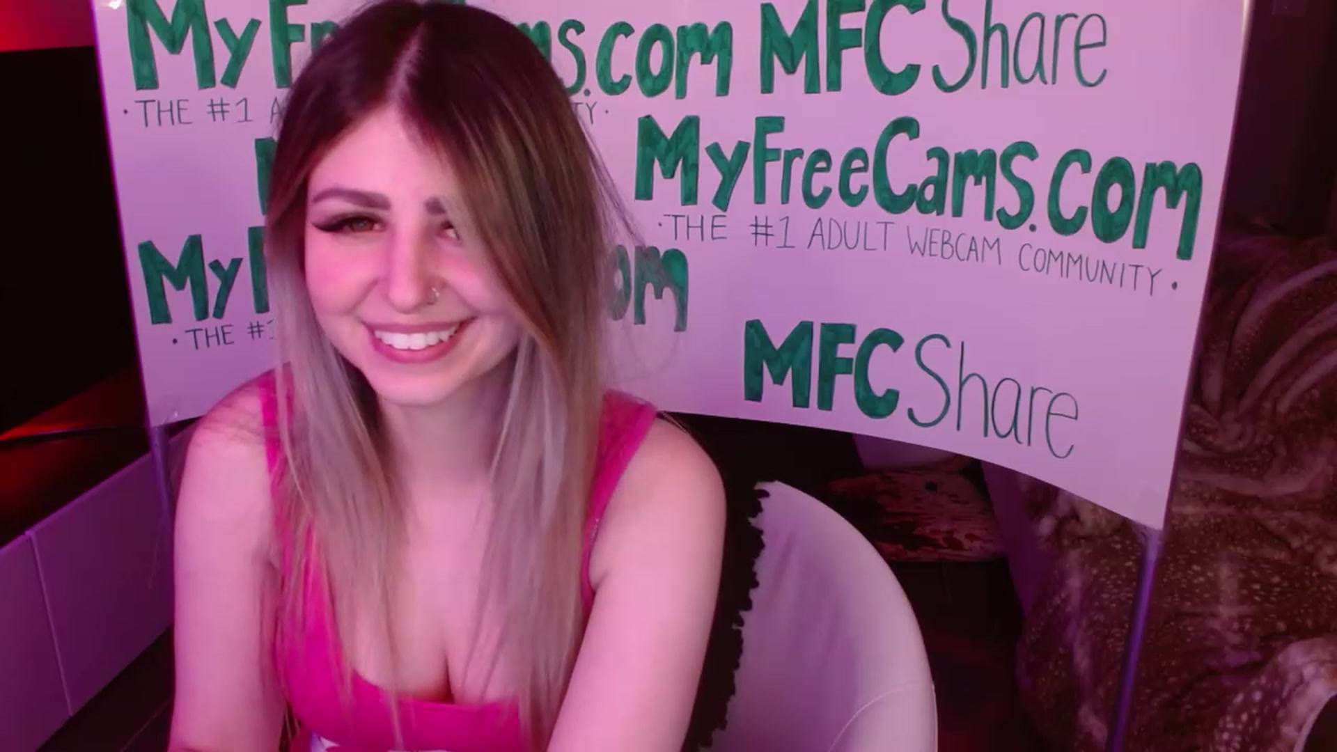 Gallery image thumbnail from Serafina's myfreecams stream on, 01/27/2024, 05:24 image 19 of 20