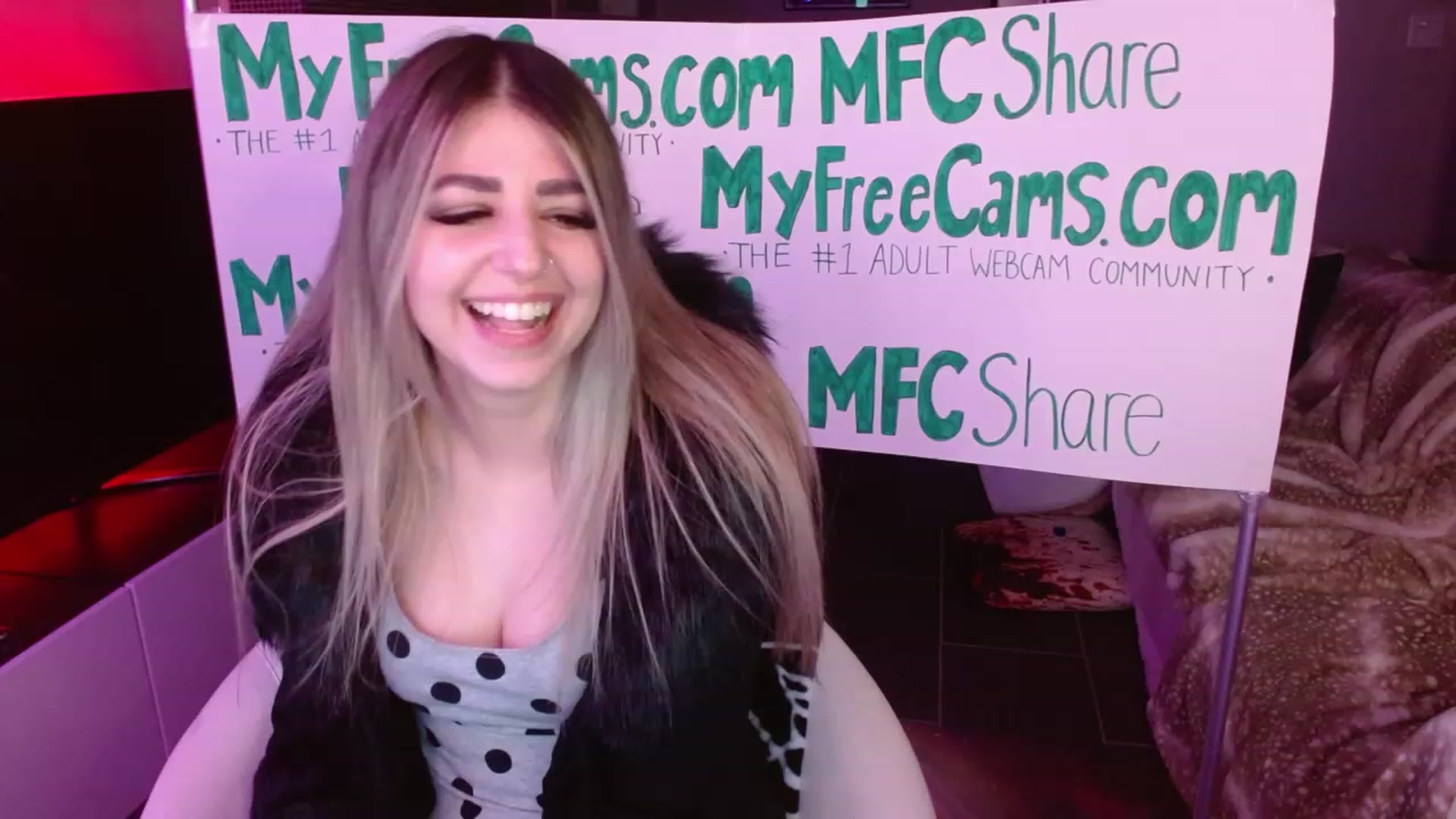 Gallery image thumbnail from Serafina's myfreecams stream on, 01/28/2024, 03:48 image 4 of 20