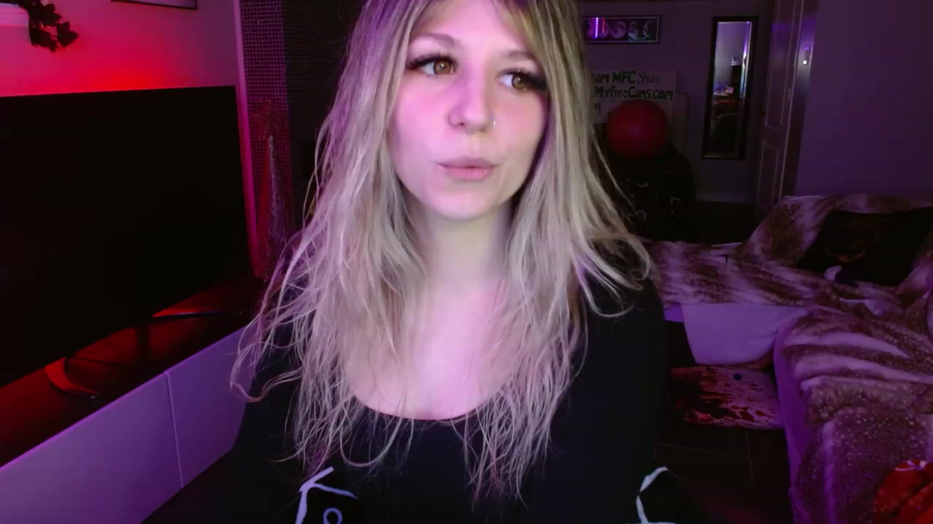 Gallery image thumbnail from Serafina's myfreecams stream on, 01/29/2024, 03:15 image 16 of 20