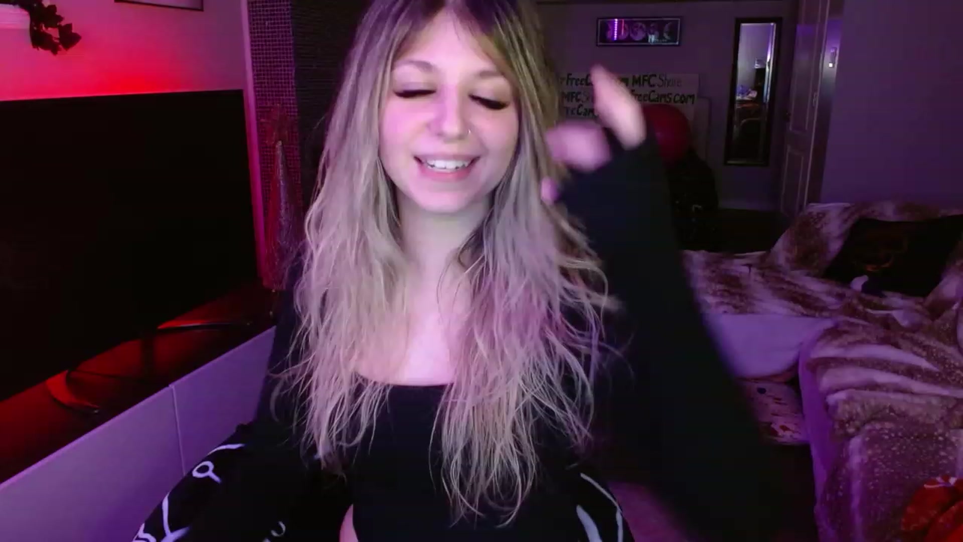 Gallery image thumbnail from Serafina's myfreecams stream on, 01/29/2024, 03:15 image 12 of 20