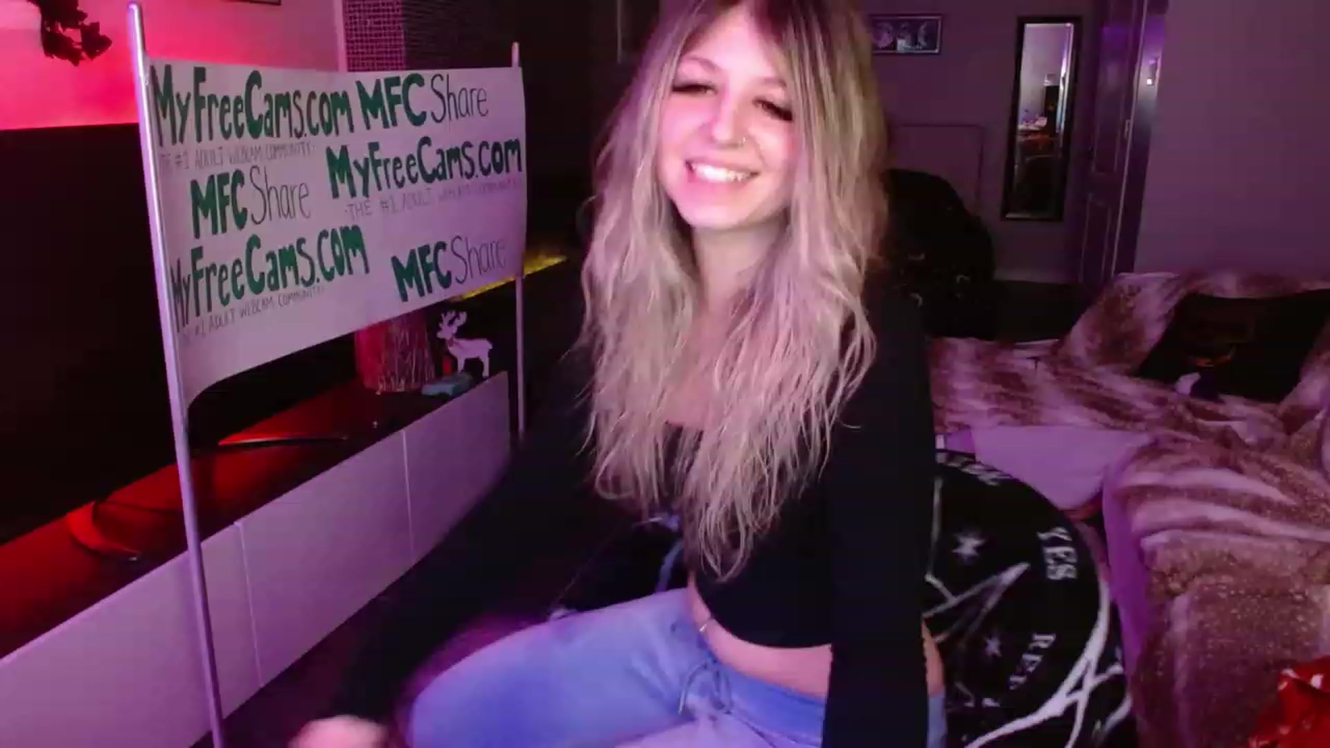 Gallery image thumbnail from Serafina's myfreecams stream on, 01/29/2024, 03:15 image 3 of 20