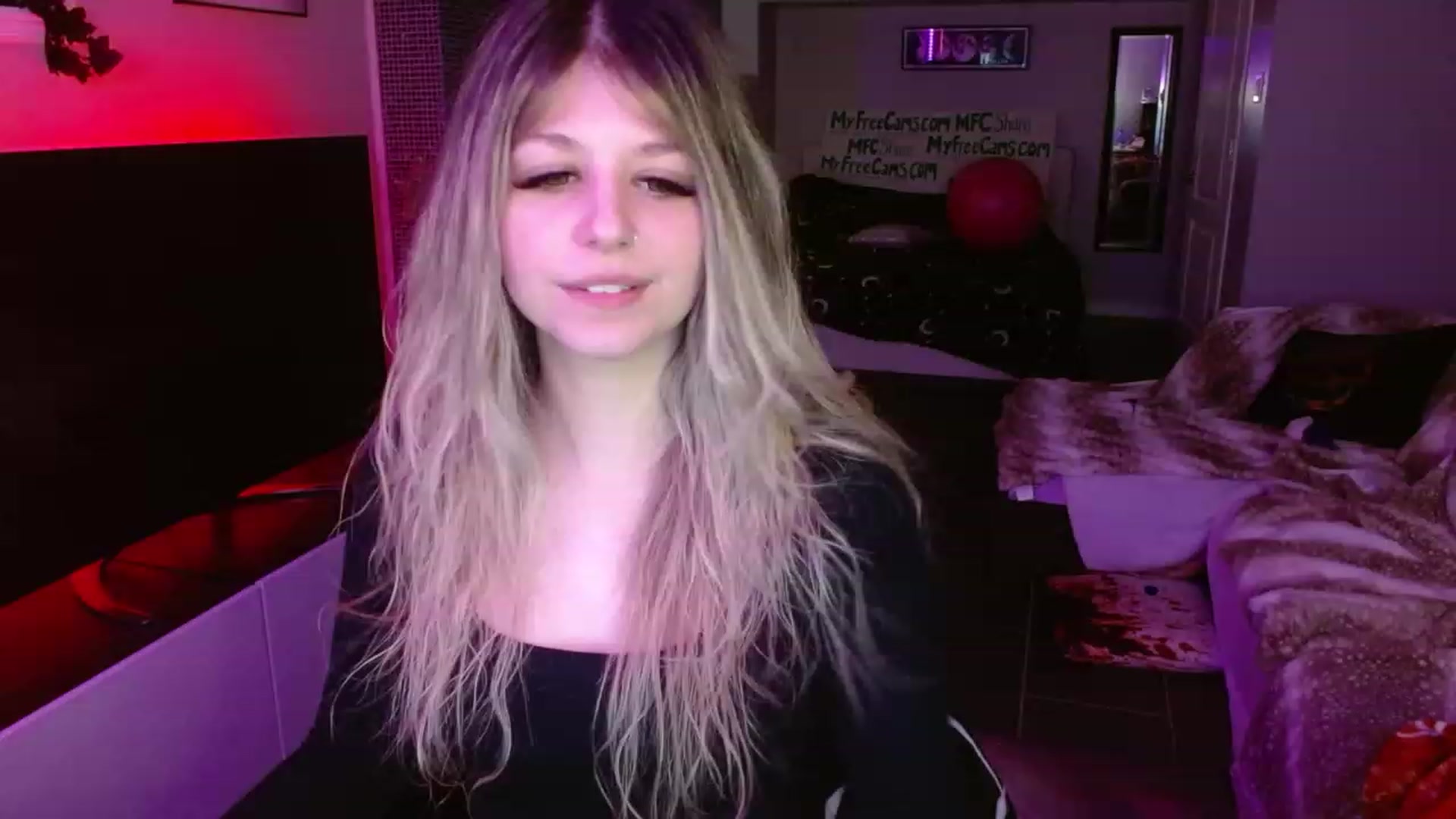Gallery image thumbnail from Serafina's myfreecams stream on, 01/29/2024, 03:15 image 10 of 20