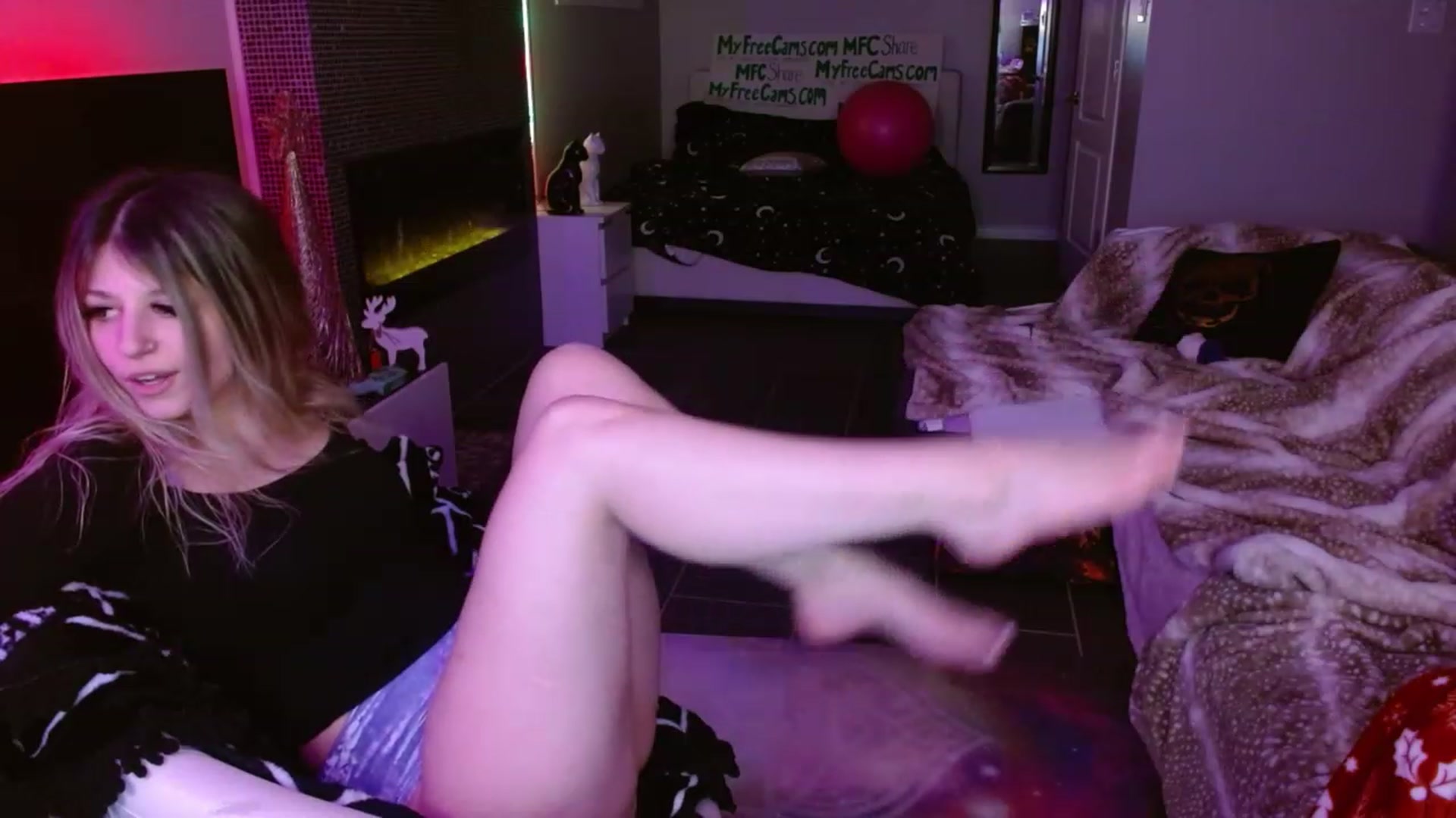 Gallery image thumbnail from Serafina's myfreecams stream on, 01/29/2024, 06:08 image 10 of 20