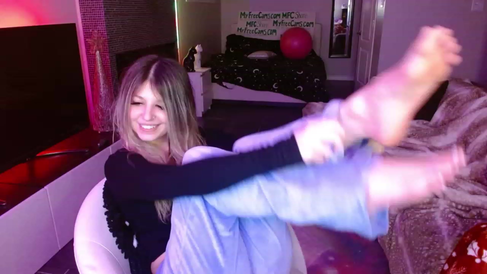 Gallery image thumbnail from Serafina's myfreecams stream on, 01/29/2024, 06:08 image 5 of 20