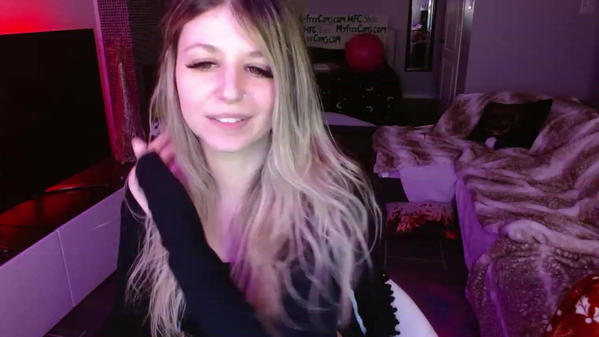 Gallery image thumbnail from Serafina's myfreecams stream on, 01/29/2024, 06:08 image 2 of 20