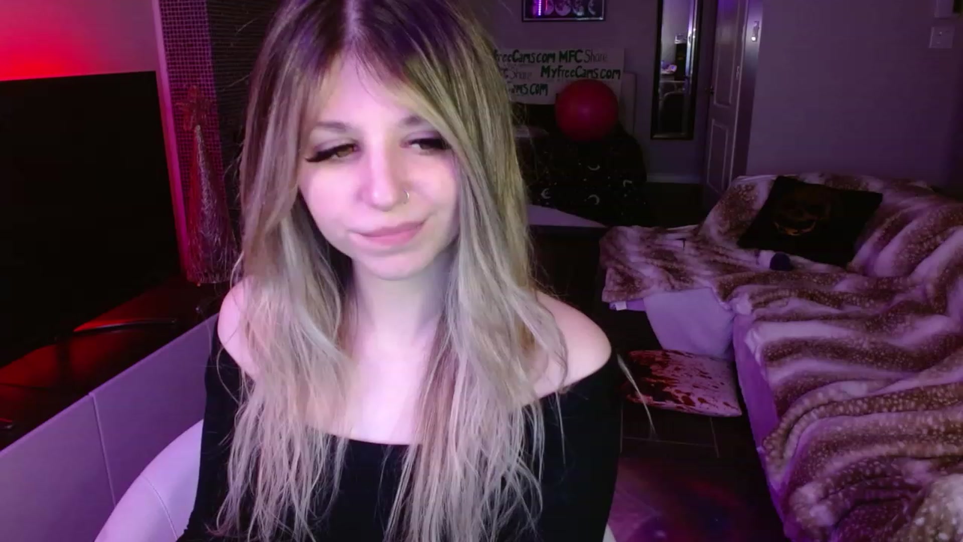 Gallery image thumbnail from Serafina's myfreecams stream on, 01/29/2024, 08:05 image 9 of 20