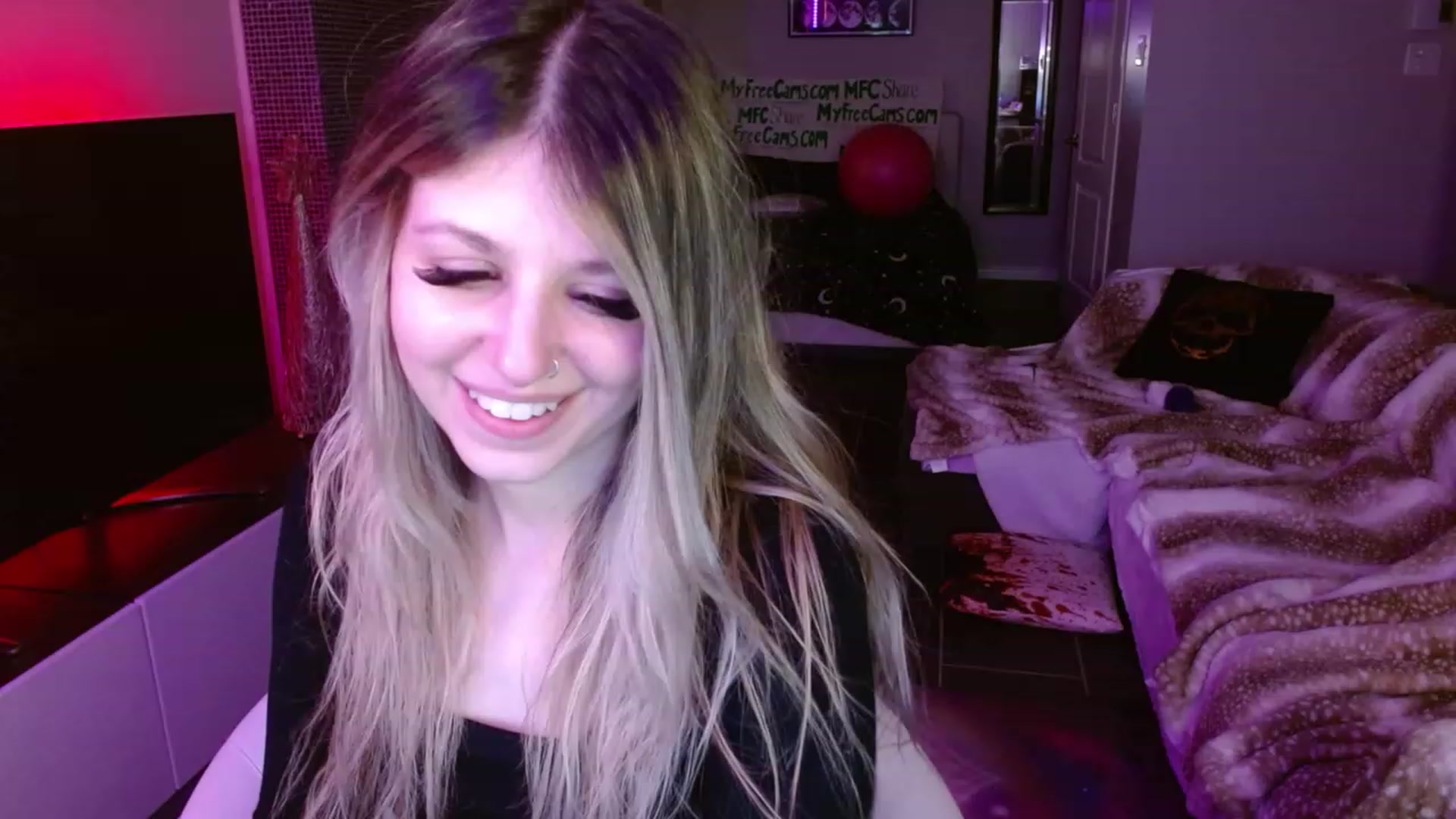 Gallery image thumbnail from Serafina's myfreecams stream on, 01/29/2024, 08:05 image 1 of 20