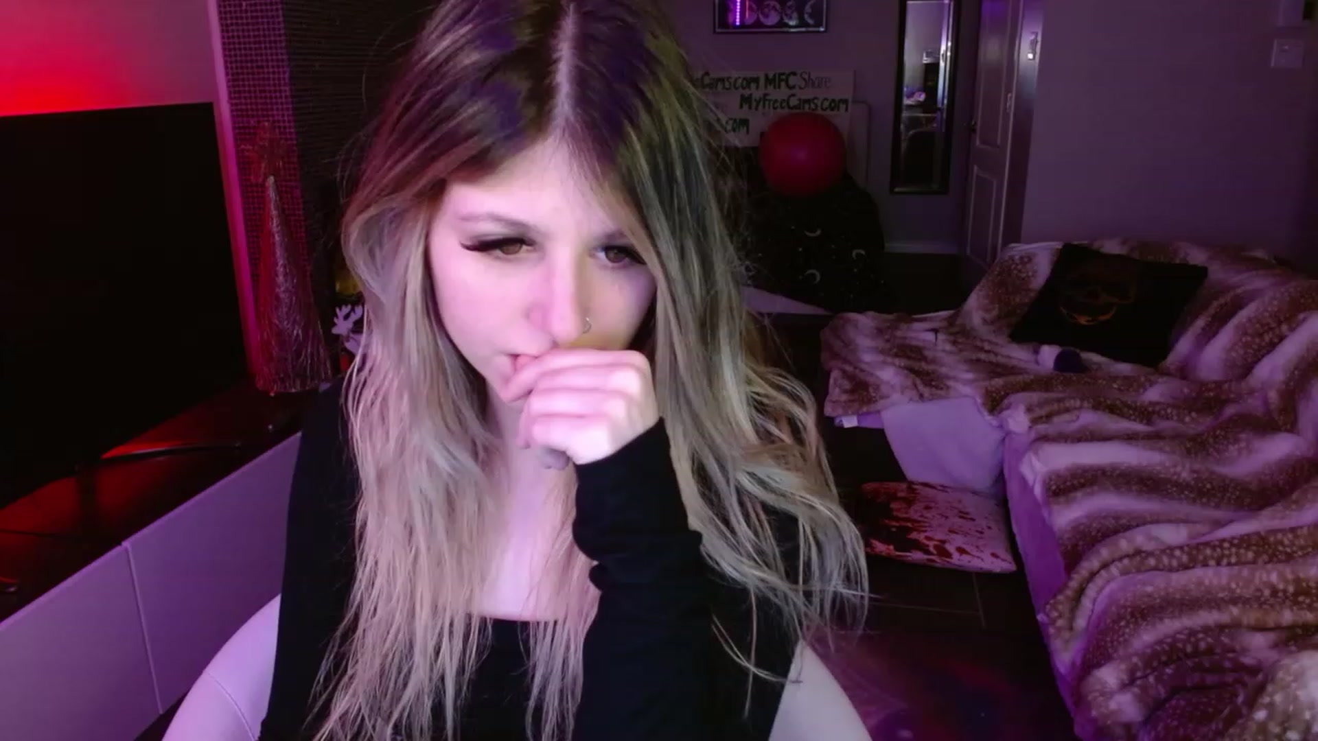 Gallery image thumbnail from Serafina's myfreecams stream on, 01/29/2024, 08:05 image 2 of 20