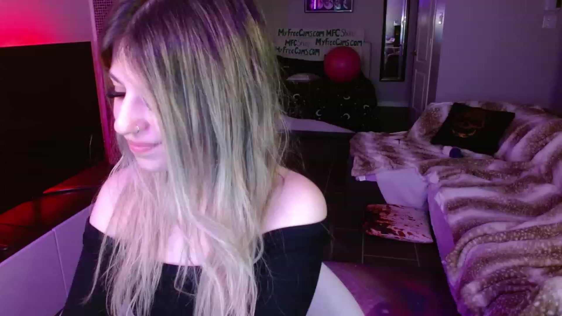Gallery image thumbnail from Serafina's myfreecams stream on, 01/29/2024, 08:05 image 5 of 20