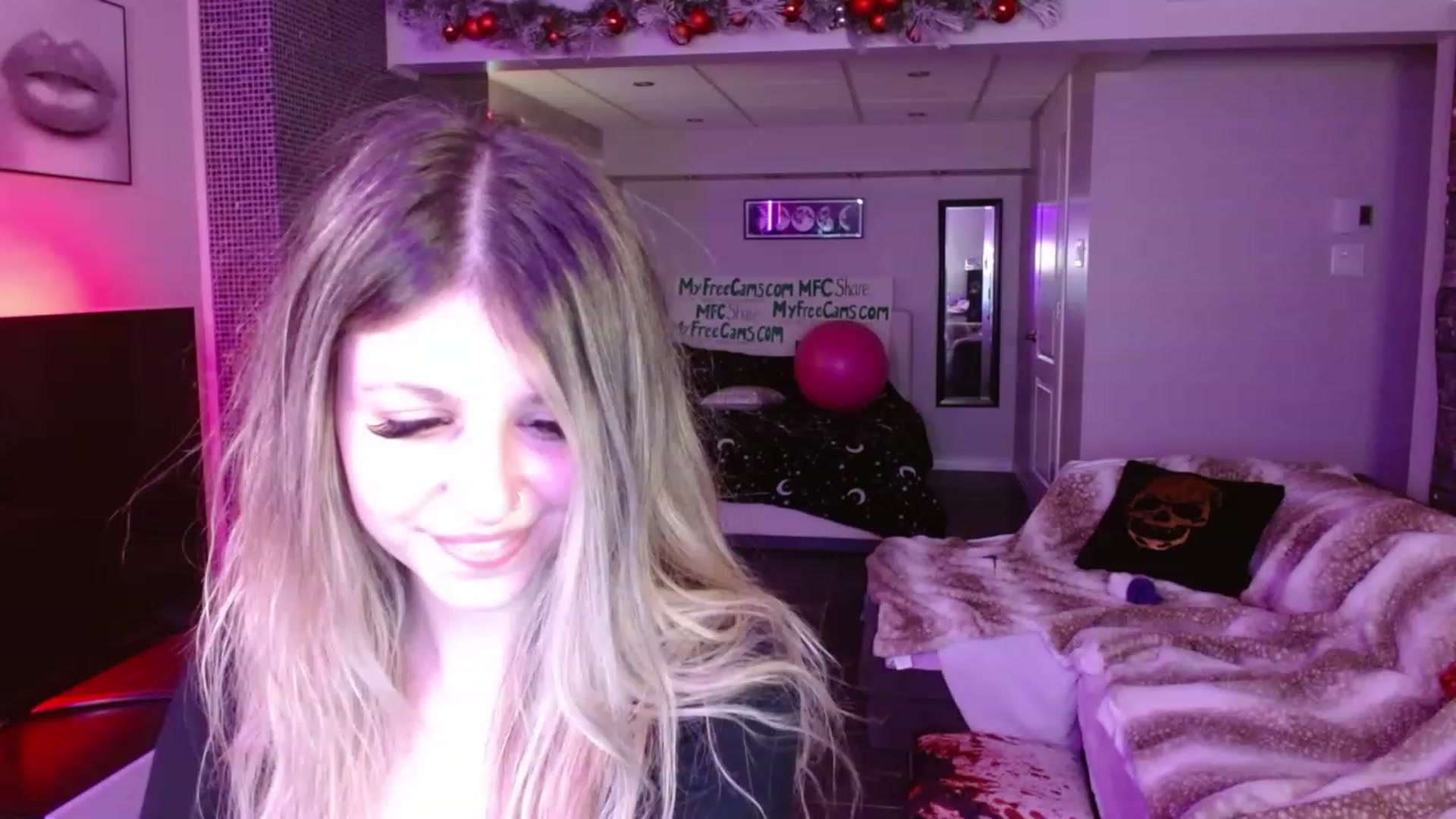 Gallery image thumbnail from Serafina's myfreecams stream on, 01/29/2024, 08:05 image 20 of 20