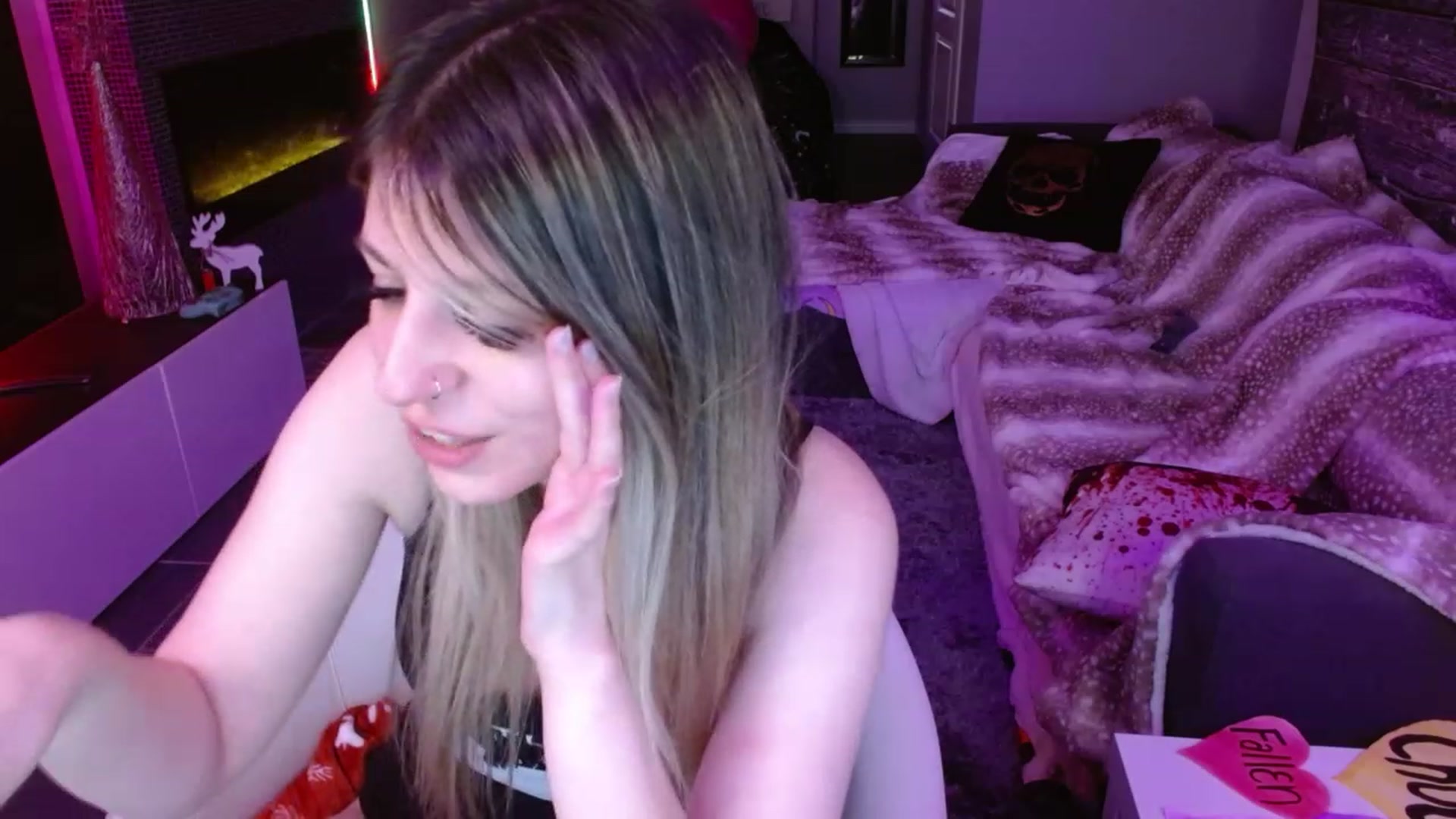 Gallery image thumbnail from Serafina's myfreecams stream on, 02/03/2024, 07:57 image 14 of 20