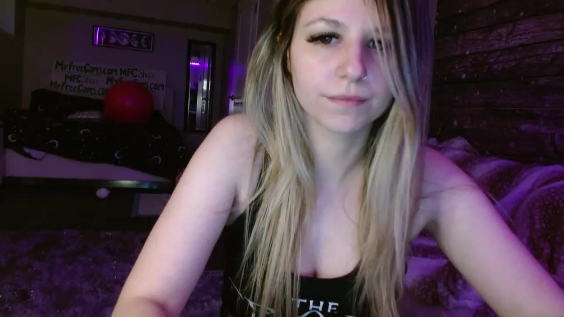 Gallery image thumbnail from Serafina's myfreecams stream on, 02/03/2024, 07:57 image 4 of 20