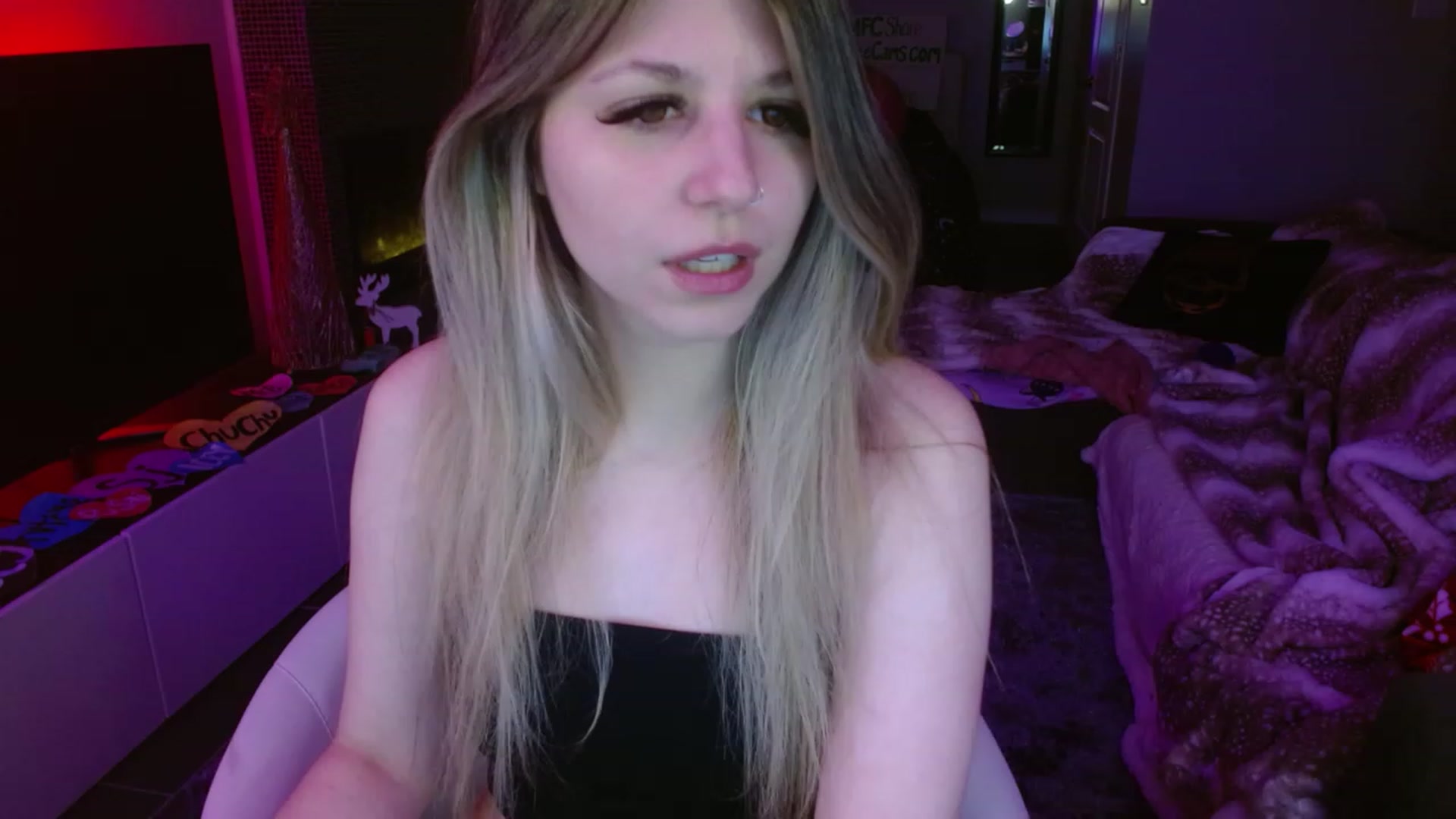 Gallery image thumbnail from Serafina's myfreecams stream on, 02/04/2024, 07:03 image 6 of 20