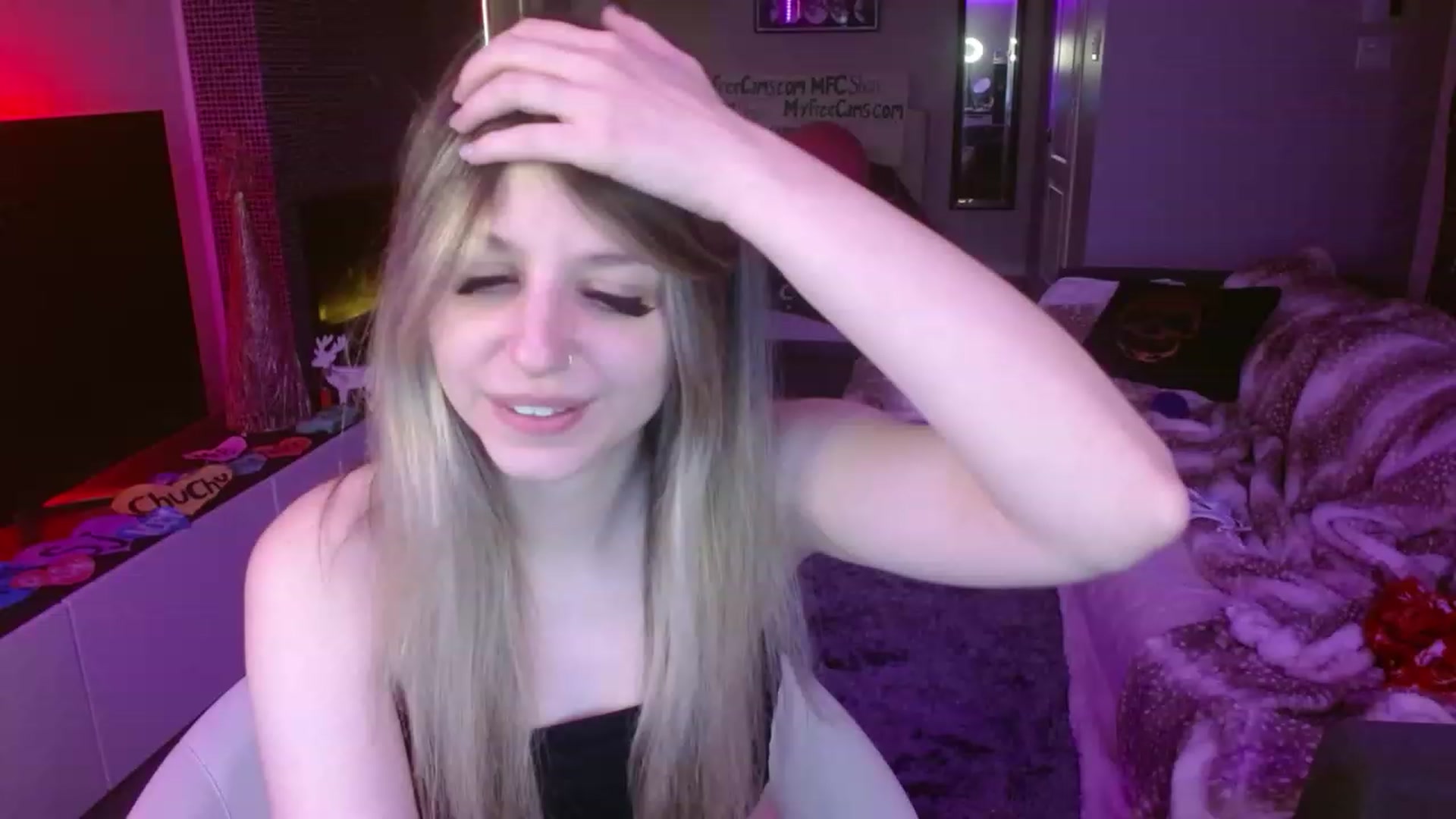Gallery image thumbnail from Serafina's myfreecams stream on, 02/04/2024, 08:35 image 12 of 20