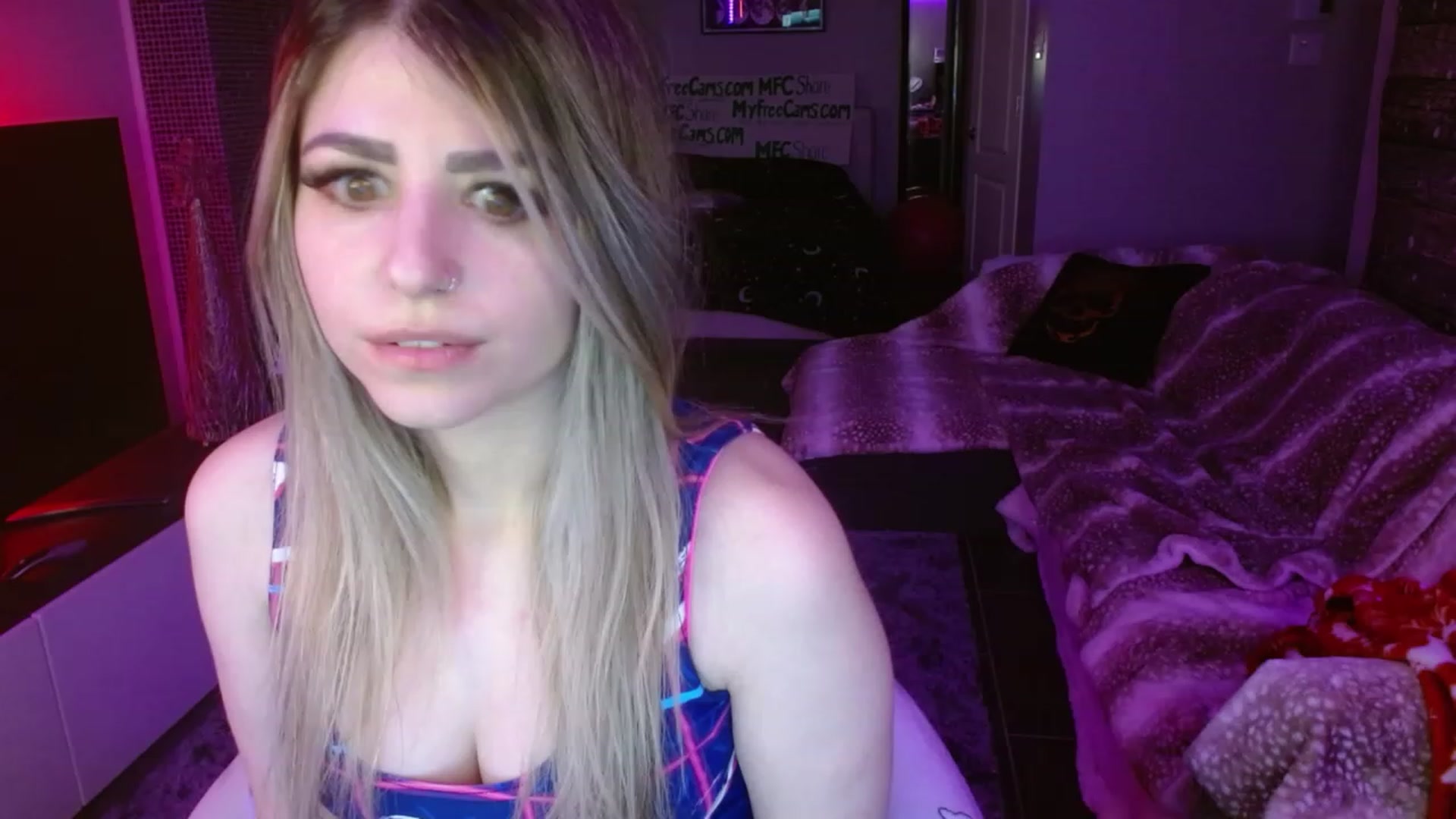 Gallery image thumbnail from Serafina's myfreecams stream on, 02/11/2024, 01:57 image 7 of 20
