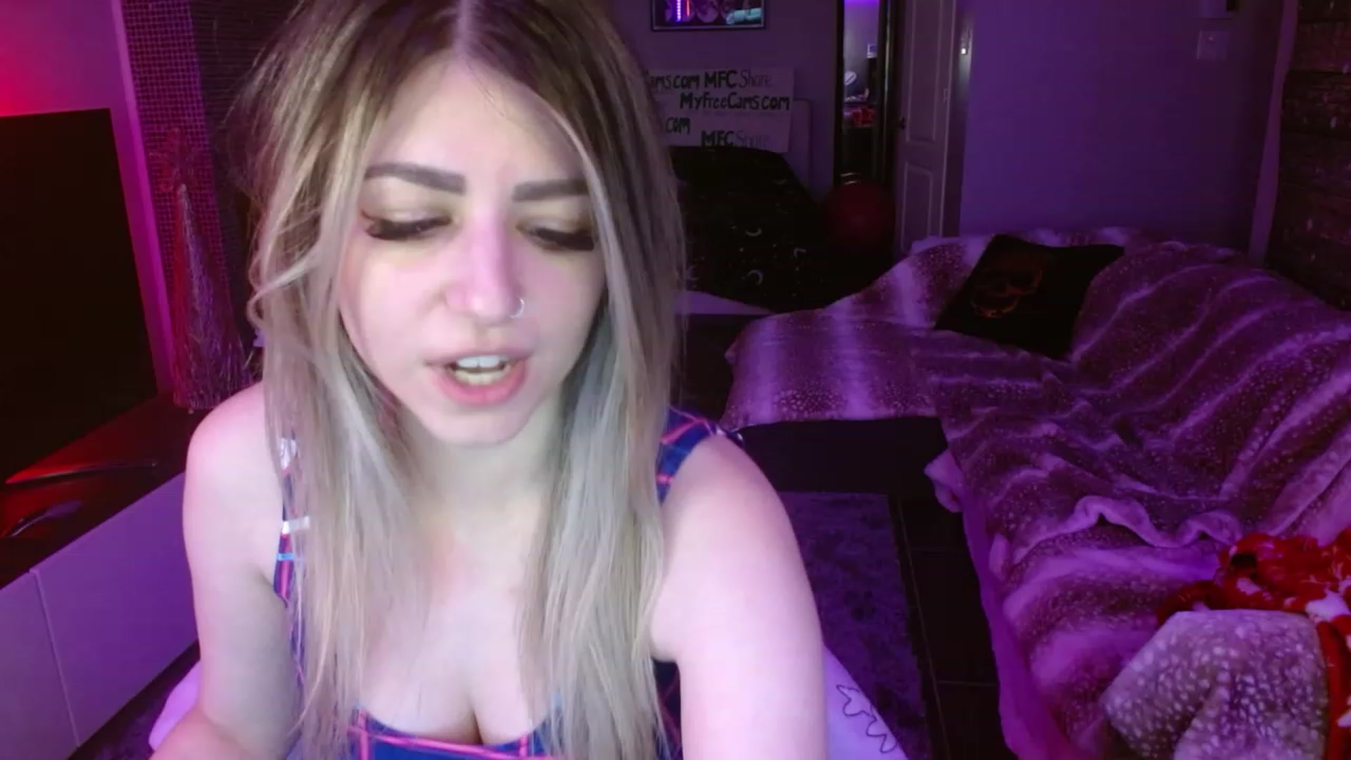 Gallery image thumbnail from Serafina's myfreecams stream on, 02/11/2024, 01:57 image 11 of 20