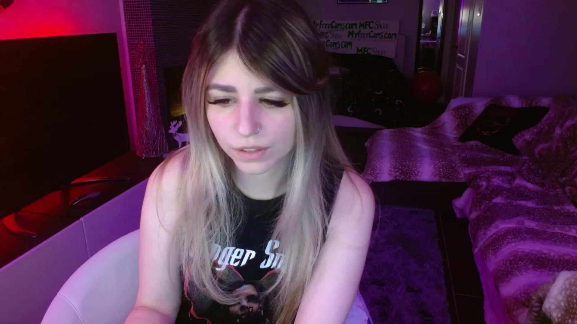 Gallery image thumbnail from Serafina's myfreecams stream on, 02/13/2024, 02:36 image 1 of 20