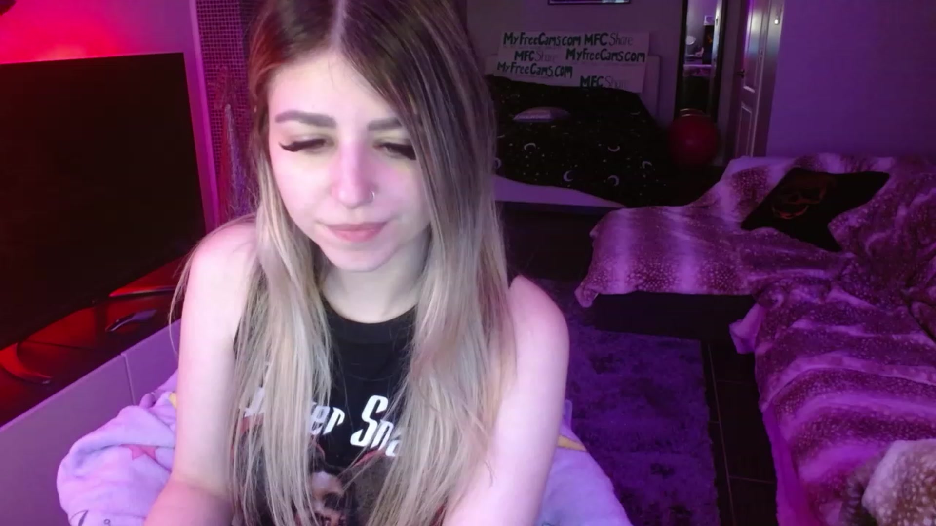 Gallery image thumbnail from Serafina's myfreecams stream on, 02/13/2024, 02:36 image 8 of 20