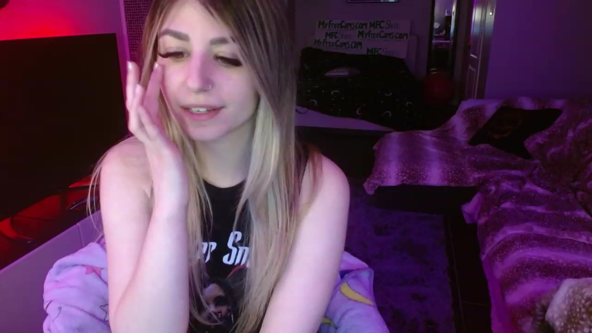 Gallery image thumbnail from Serafina's myfreecams stream on, 02/13/2024, 02:36 image 12 of 20