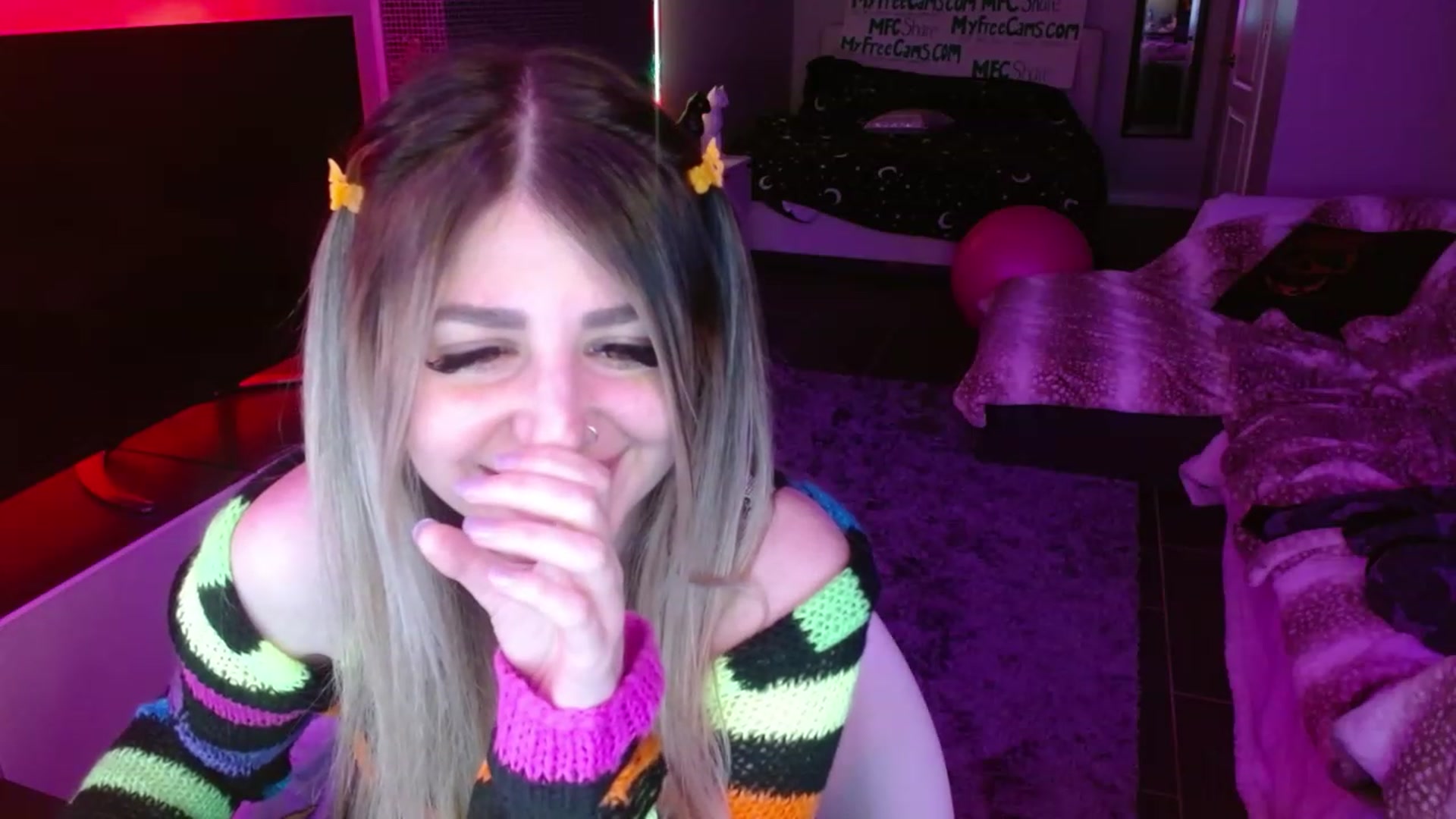 Gallery image thumbnail from Serafina's myfreecams stream on, 02/21/2024, 06:45 image 16 of 20