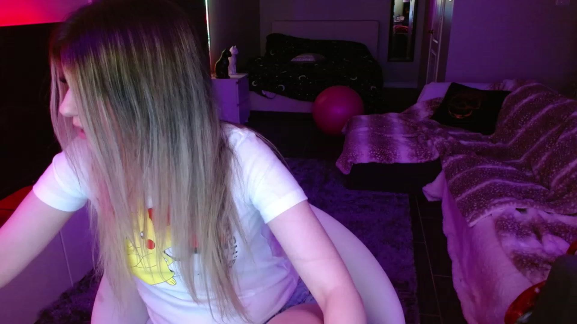 Gallery image thumbnail from Serafina's myfreecams stream on, 02/28/2024, 05:18 image 2 of 20