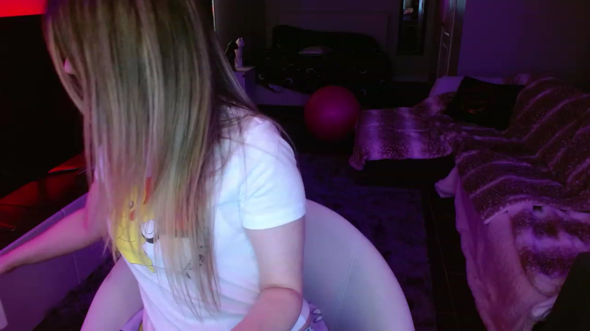 Gallery image thumbnail from Serafina's myfreecams stream on, 02/28/2024, 05:18 image 14 of 20