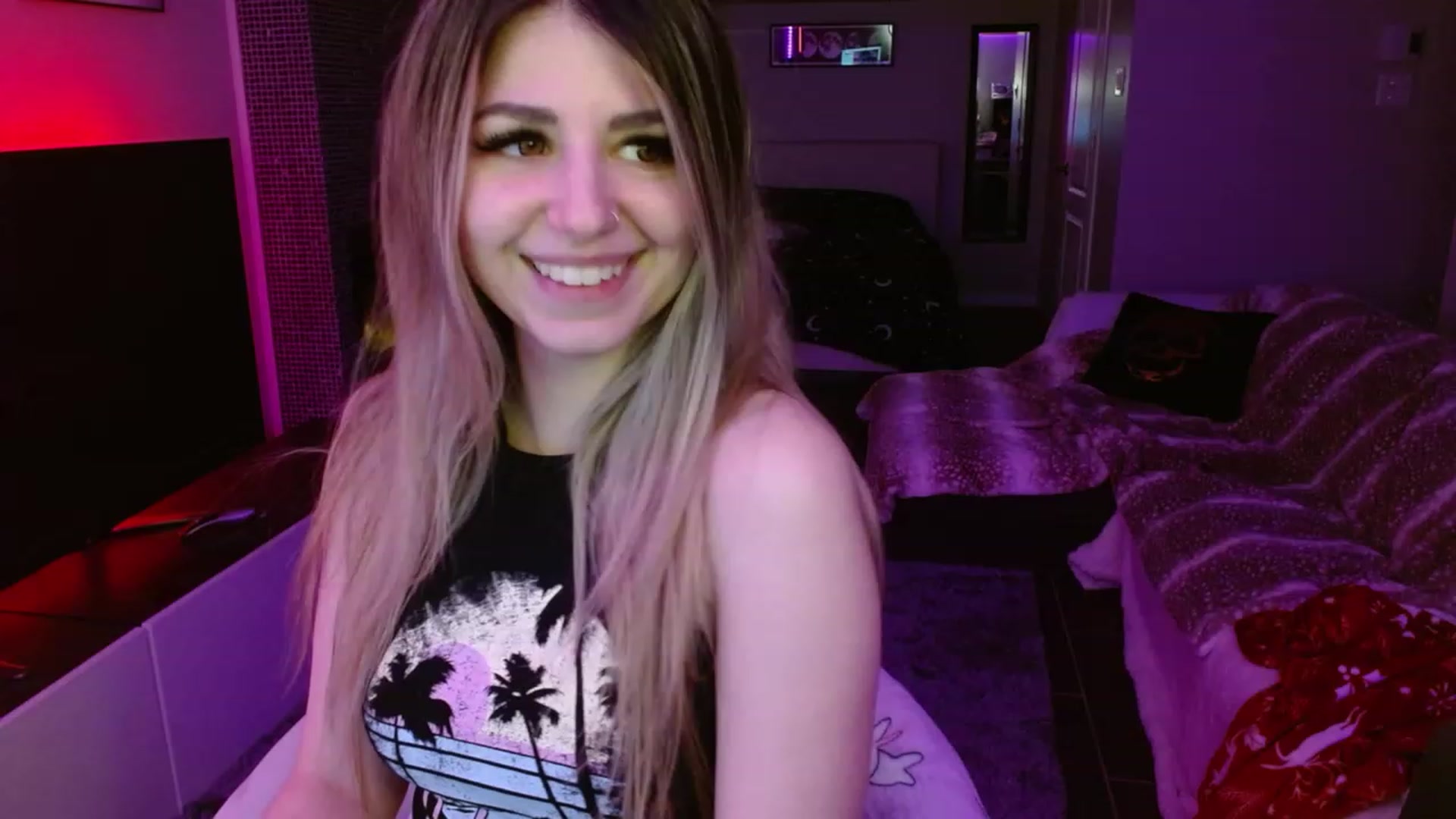 Gallery image thumbnail from Serafina's myfreecams stream on, 02/29/2024, 03:46 image 4 of 20