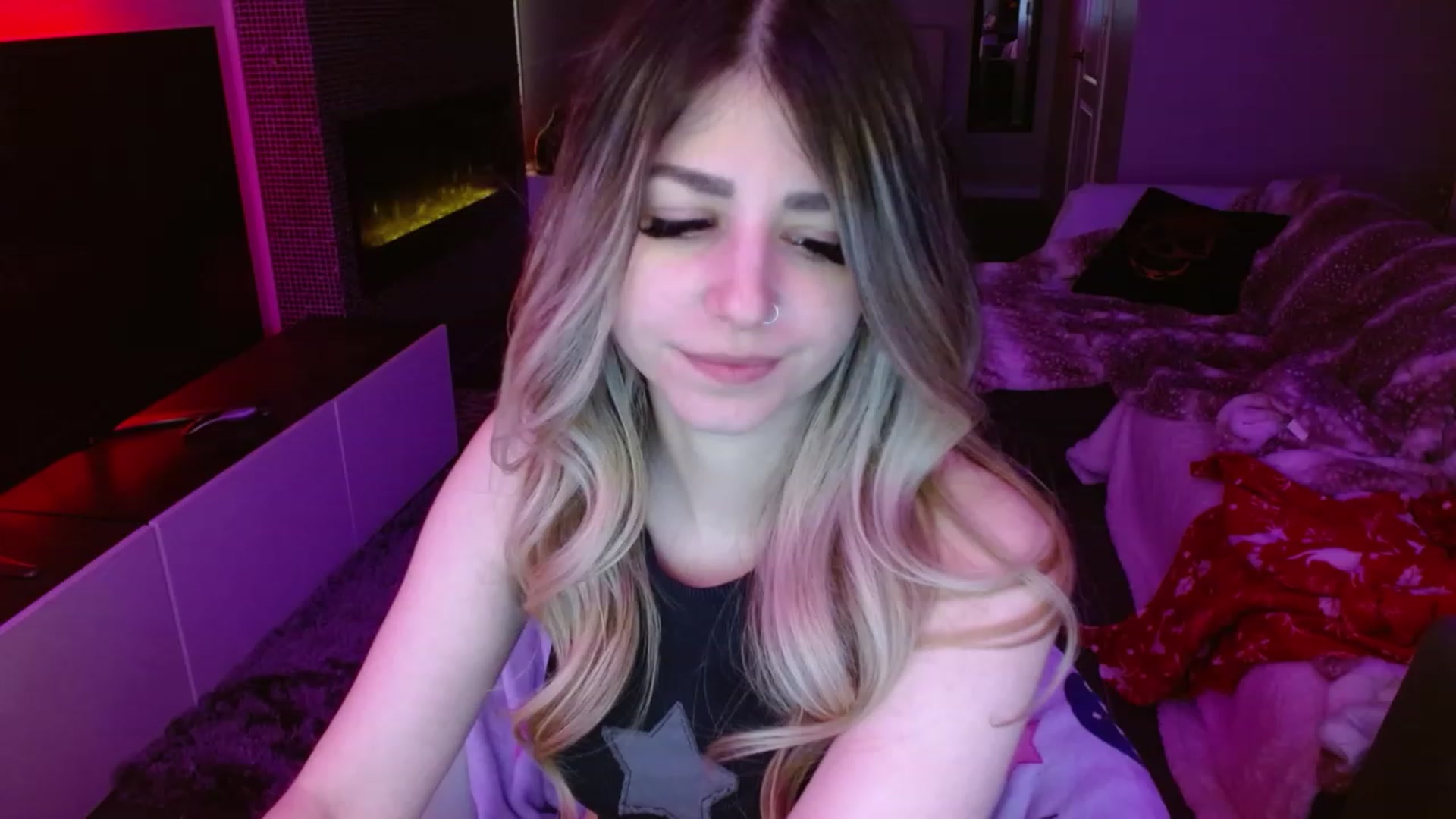 Gallery image thumbnail from Serafina's myfreecams stream on, 03/04/2024, 05:16 image 2 of 20