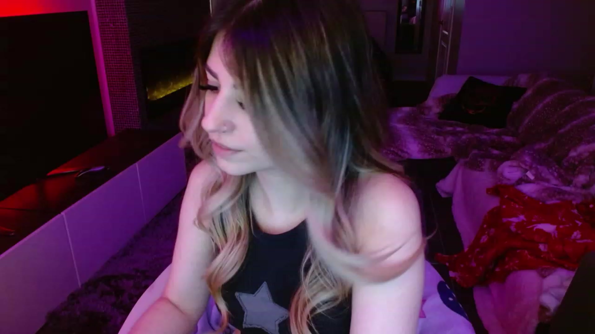 Gallery image thumbnail from Serafina's myfreecams stream on, 03/04/2024, 05:16 image 8 of 20