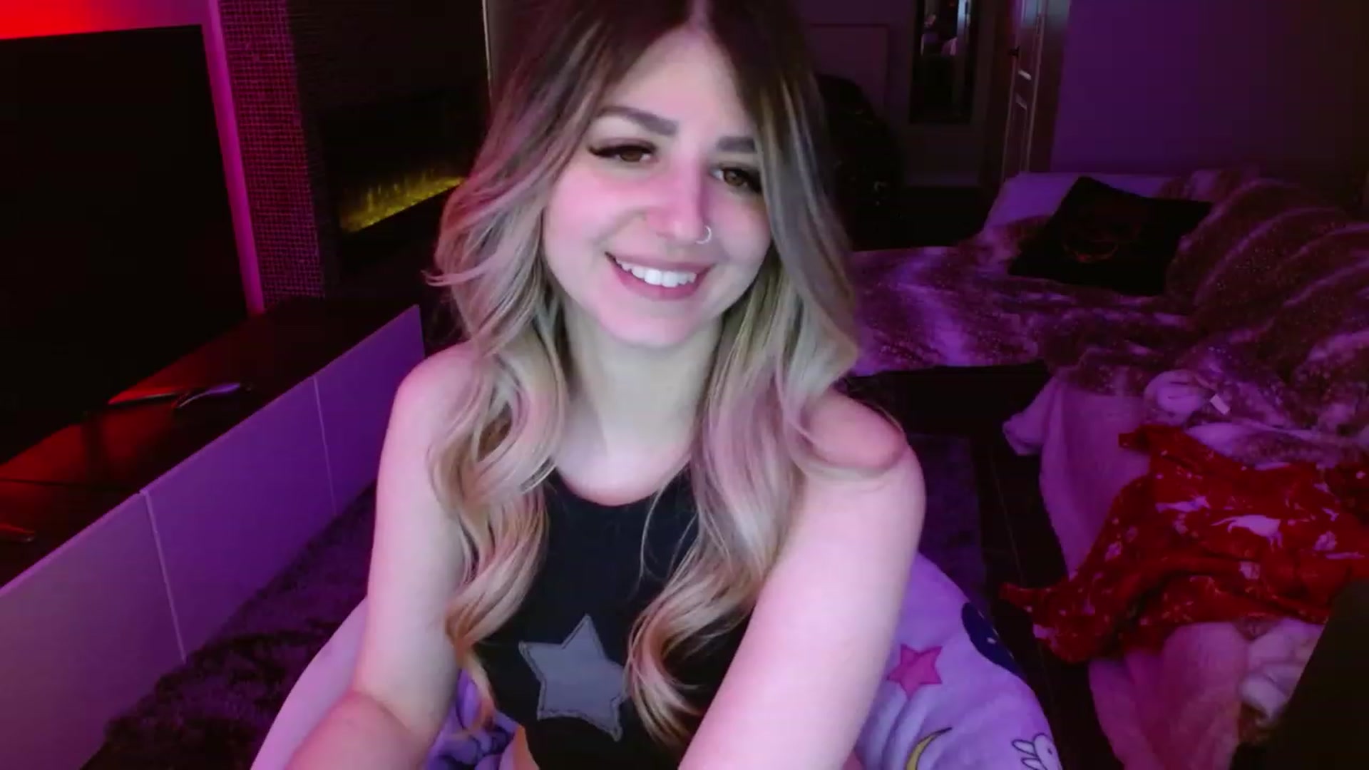 Gallery image thumbnail from Serafina's myfreecams stream on, 03/04/2024, 05:16 image 18 of 20