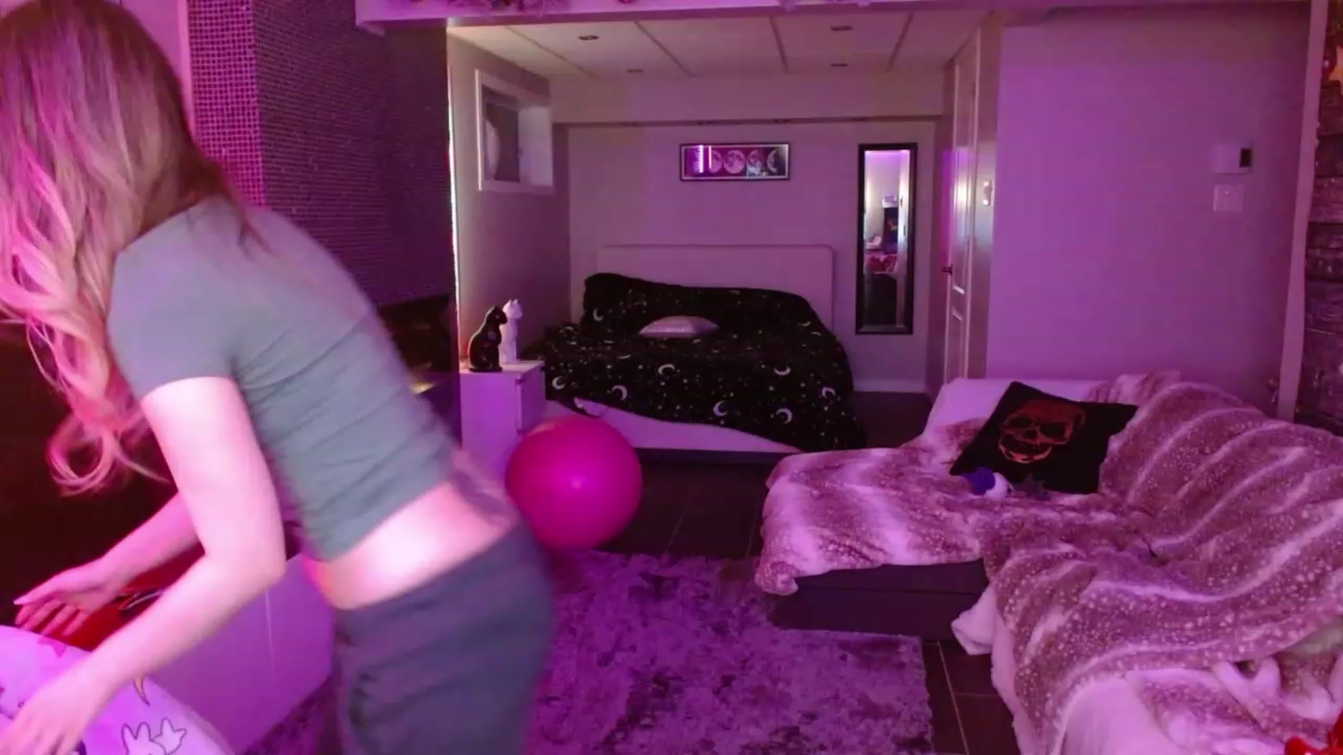 Gallery image thumbnail from Serafina's myfreecams stream on, 03/06/2024, 02:46 image 15 of 20