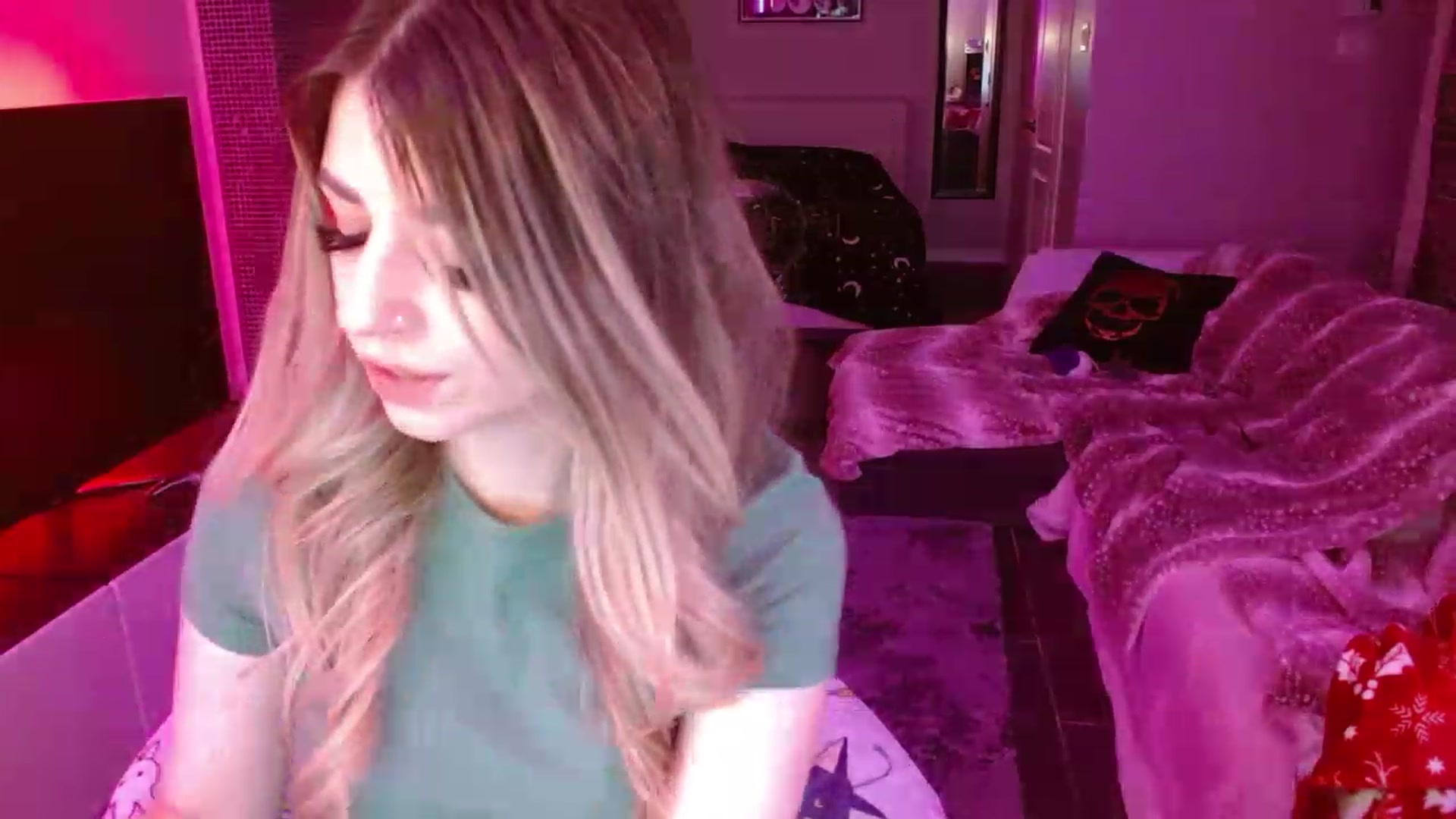 Gallery image thumbnail from Serafina's myfreecams stream on, 03/06/2024, 05:01 image 14 of 20