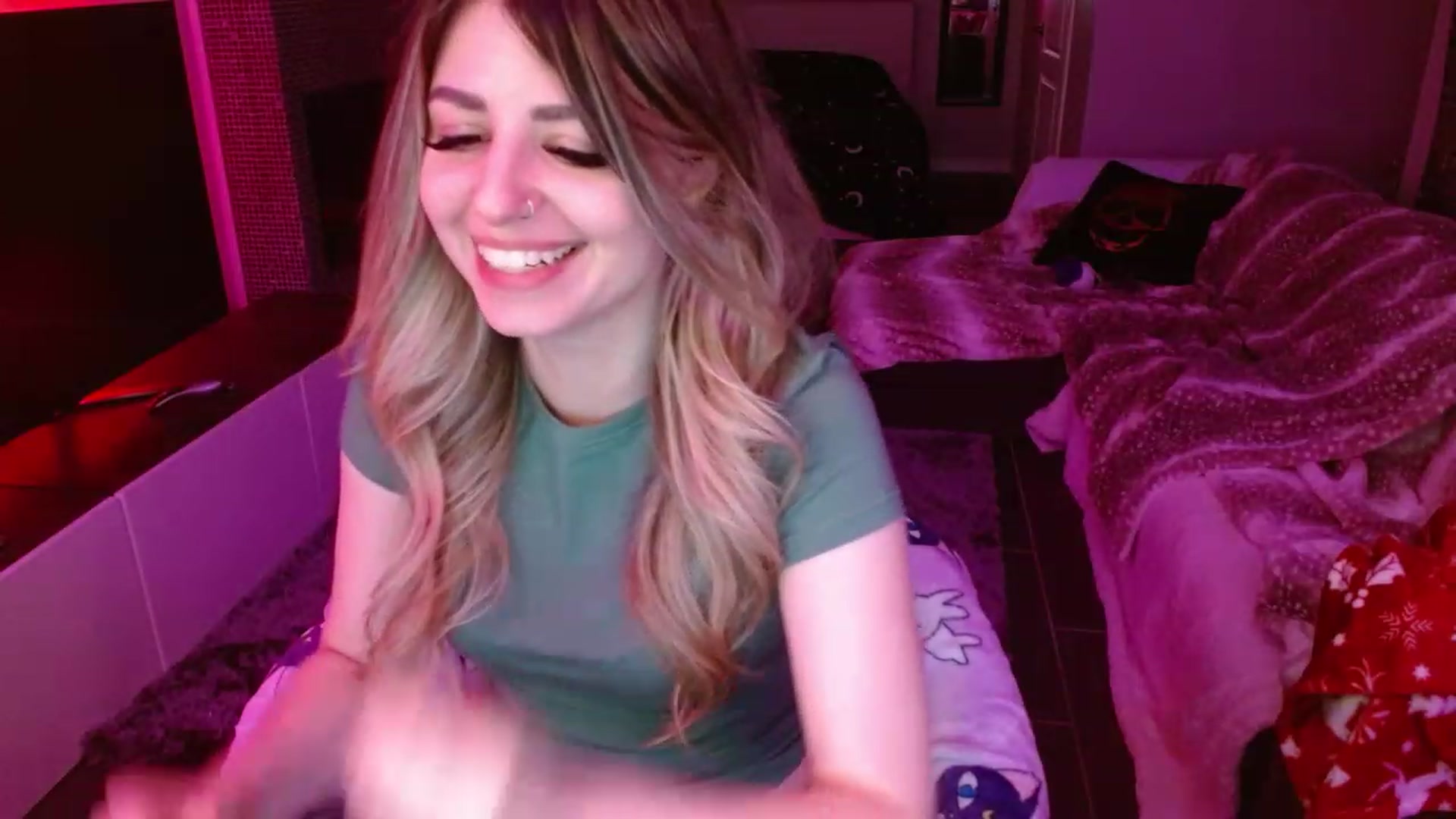 Gallery image thumbnail from Serafina's myfreecams stream on, 03/06/2024, 05:01 image 11 of 20