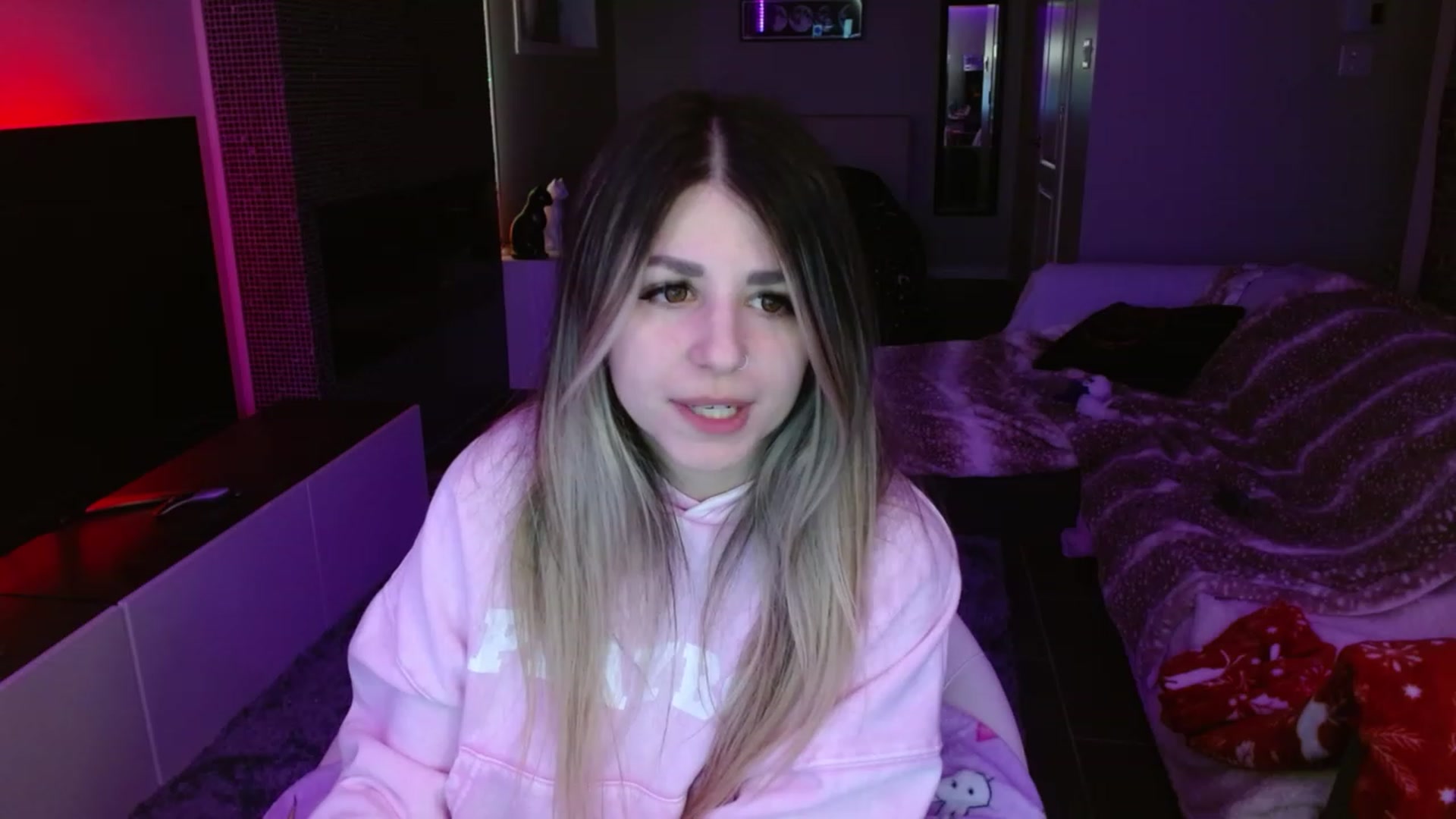 Gallery image thumbnail from Serafina's myfreecams stream on, 03/16/2024, 04:14 image 2 of 20