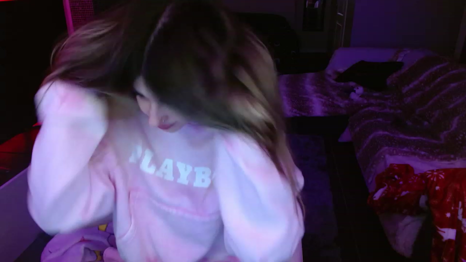 Gallery image thumbnail from Serafina's myfreecams stream on, 03/16/2024, 04:44 image 16 of 20