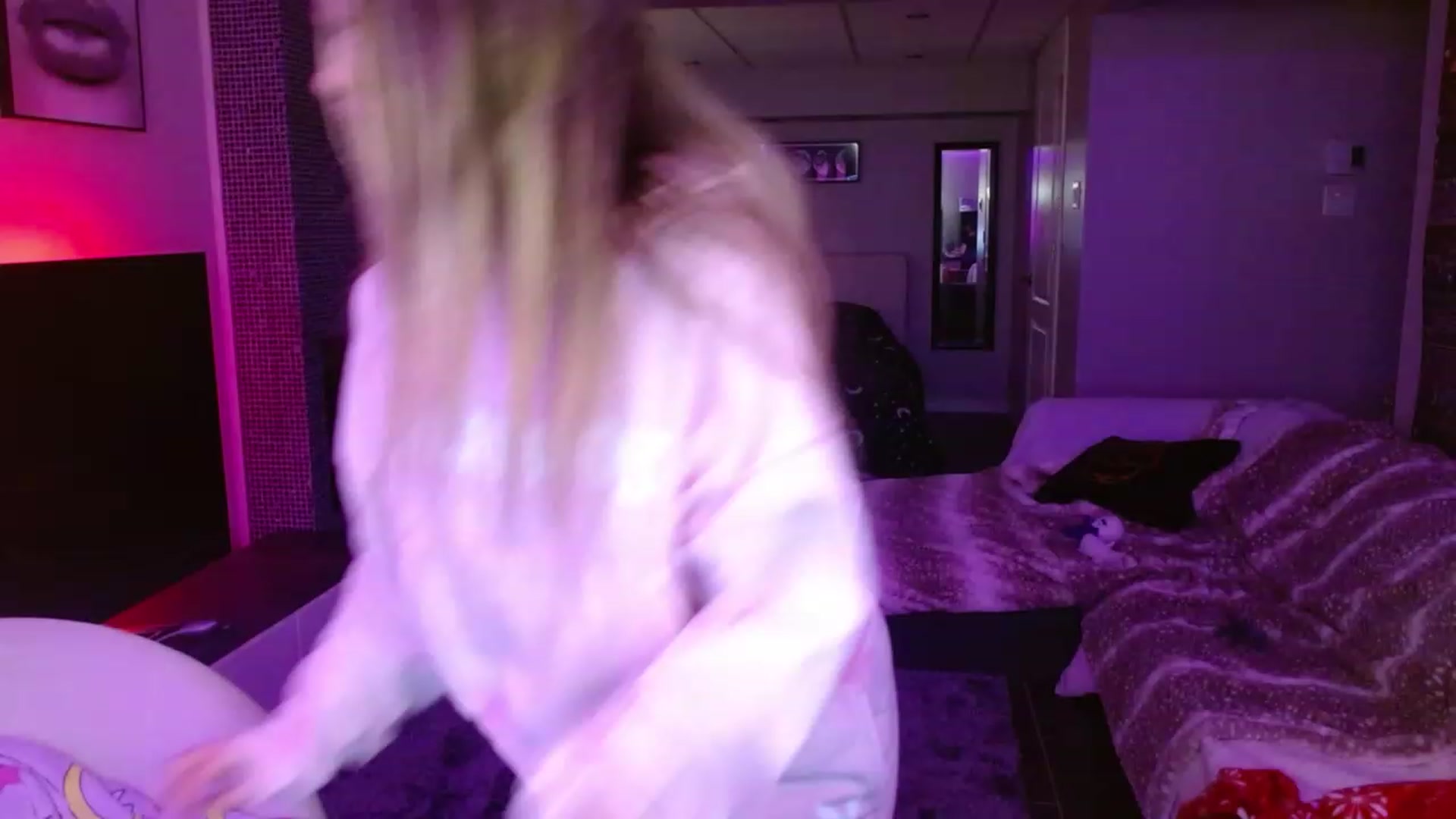 Gallery image thumbnail from Serafina's myfreecams stream on, 03/16/2024, 04:44 image 1 of 20