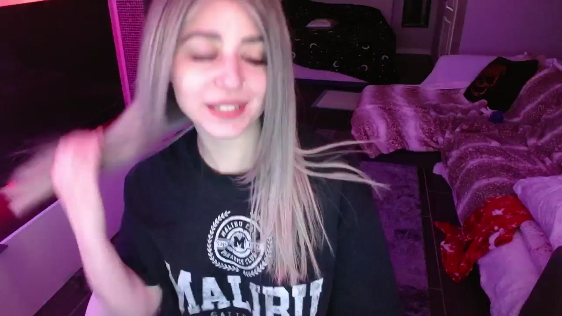 Gallery image thumbnail from Serafina's myfreecams stream on, 03/20/2024, 06:59 image 9 of 20