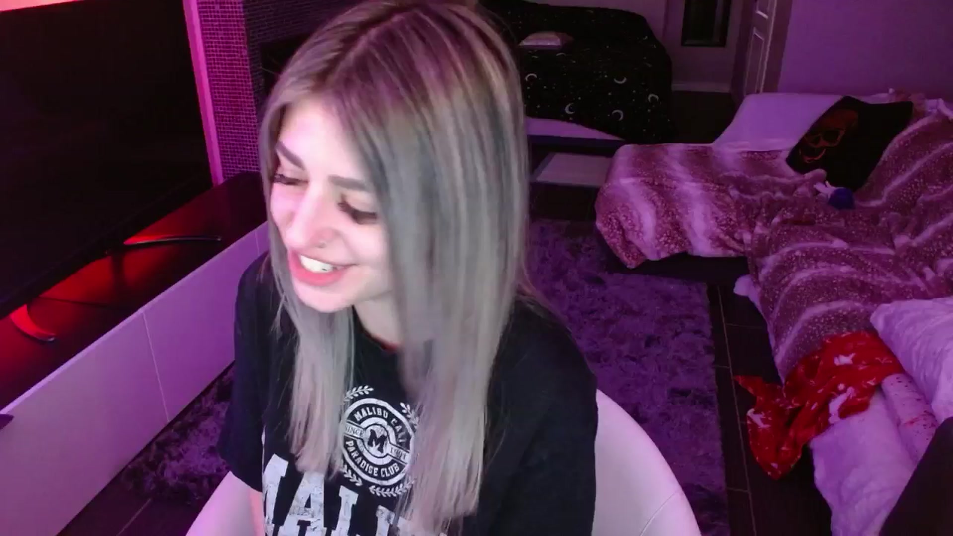 Gallery image thumbnail from Serafina's myfreecams stream on, 03/20/2024, 06:59 image 16 of 20