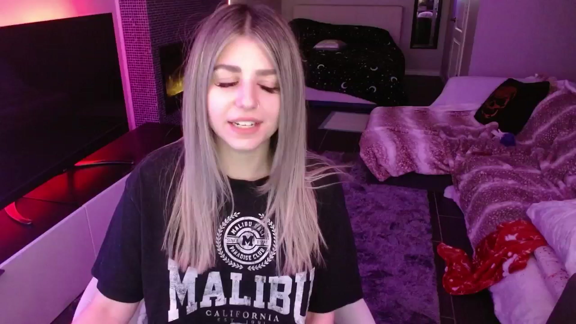 Gallery image thumbnail from Serafina's myfreecams stream on, 03/20/2024, 06:59 image 4 of 20